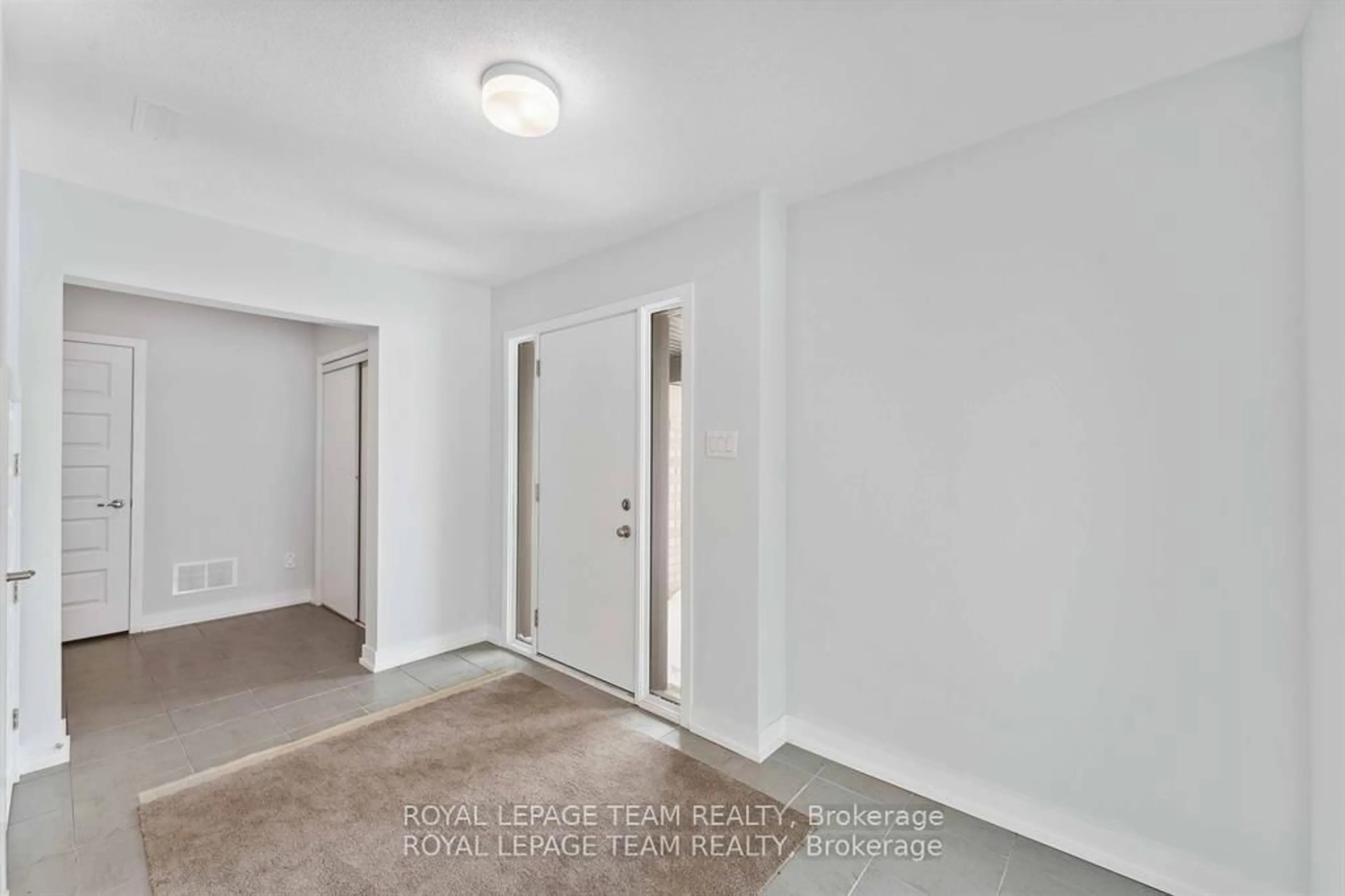 A pic of a room for 700 Chromite Private, Ottawa Ontario K2J 4J7