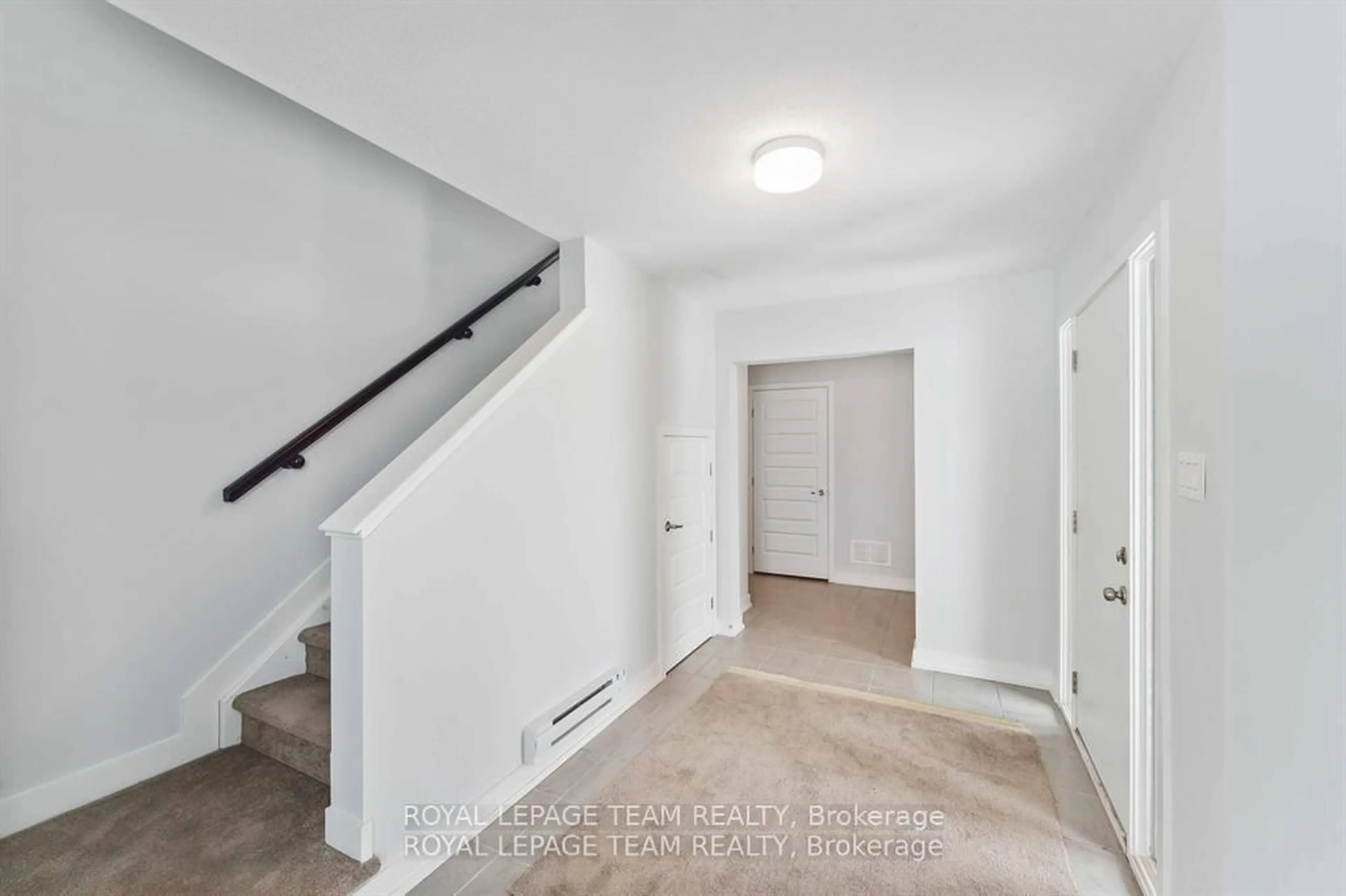 A pic of a room for 700 Chromite Private, Ottawa Ontario K2J 4J7