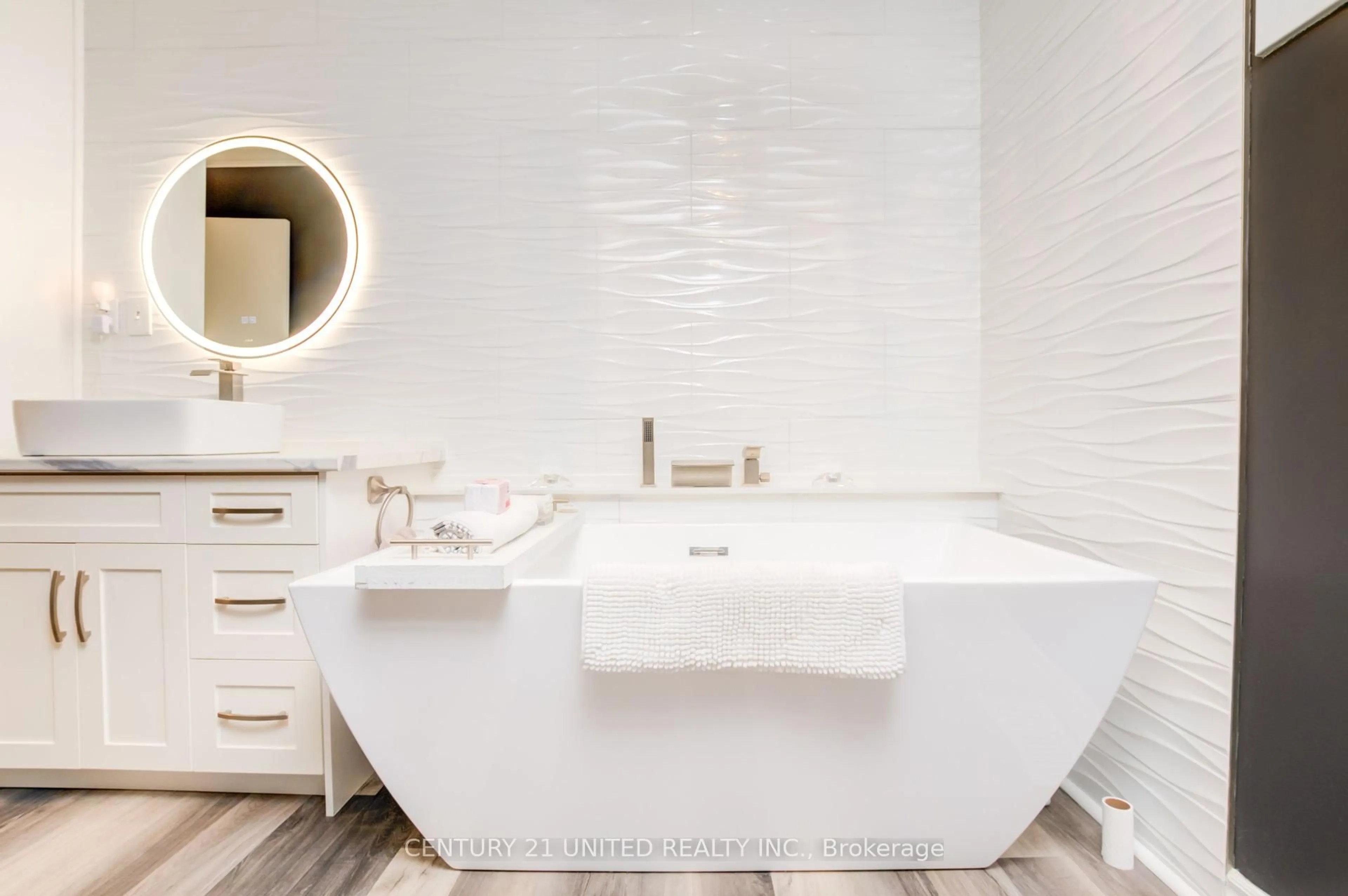 Contemporary bathroom, ceramic/tile floor for 233 Market St, Trent Hills Ontario K0L 1L0
