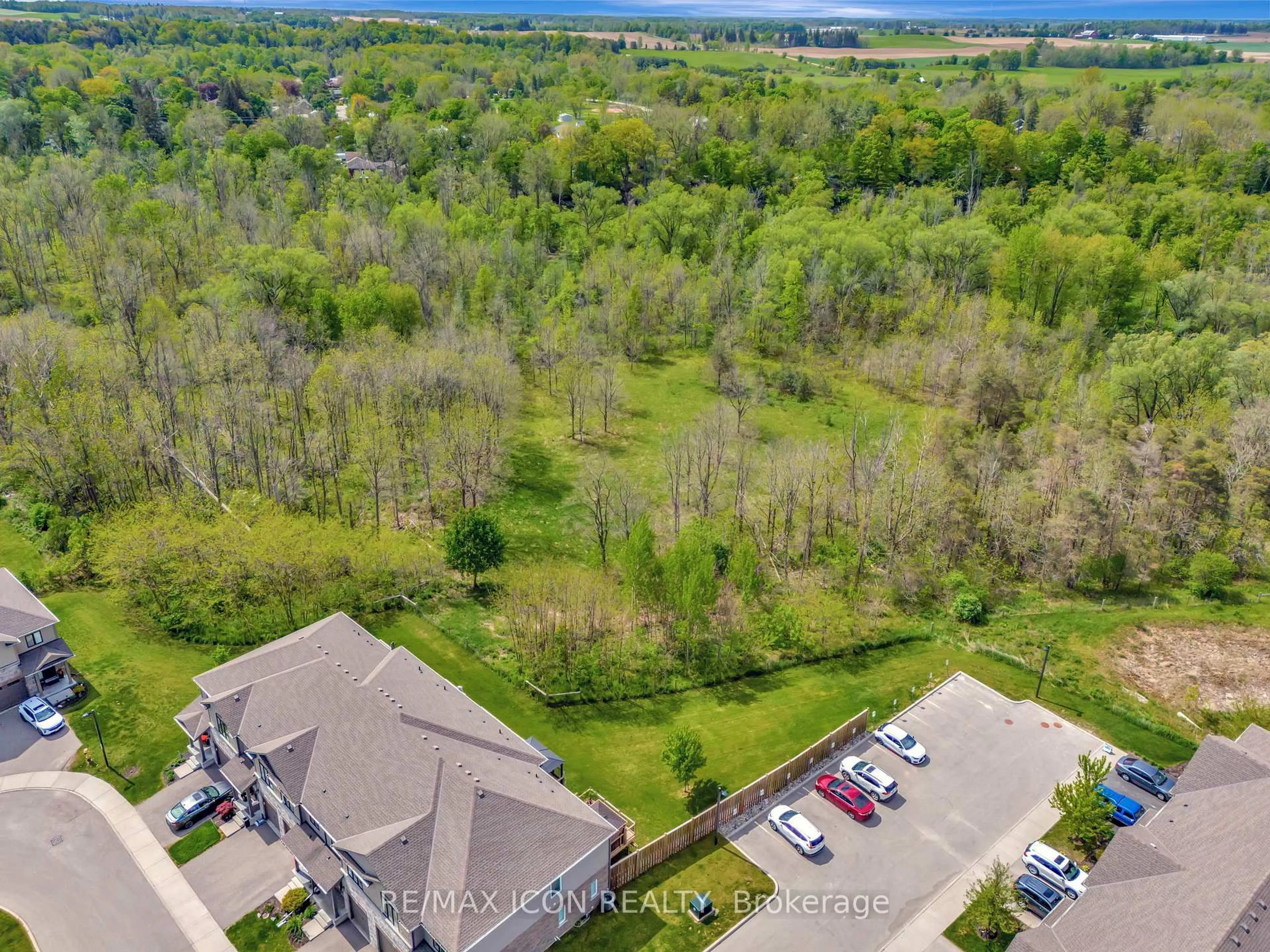 A pic from outside/outdoor area/front of a property/back of a property/a pic from drone, water/lake/river/ocean view for 50 Bute St #32, North Dumfries Ontario N0B 1E0