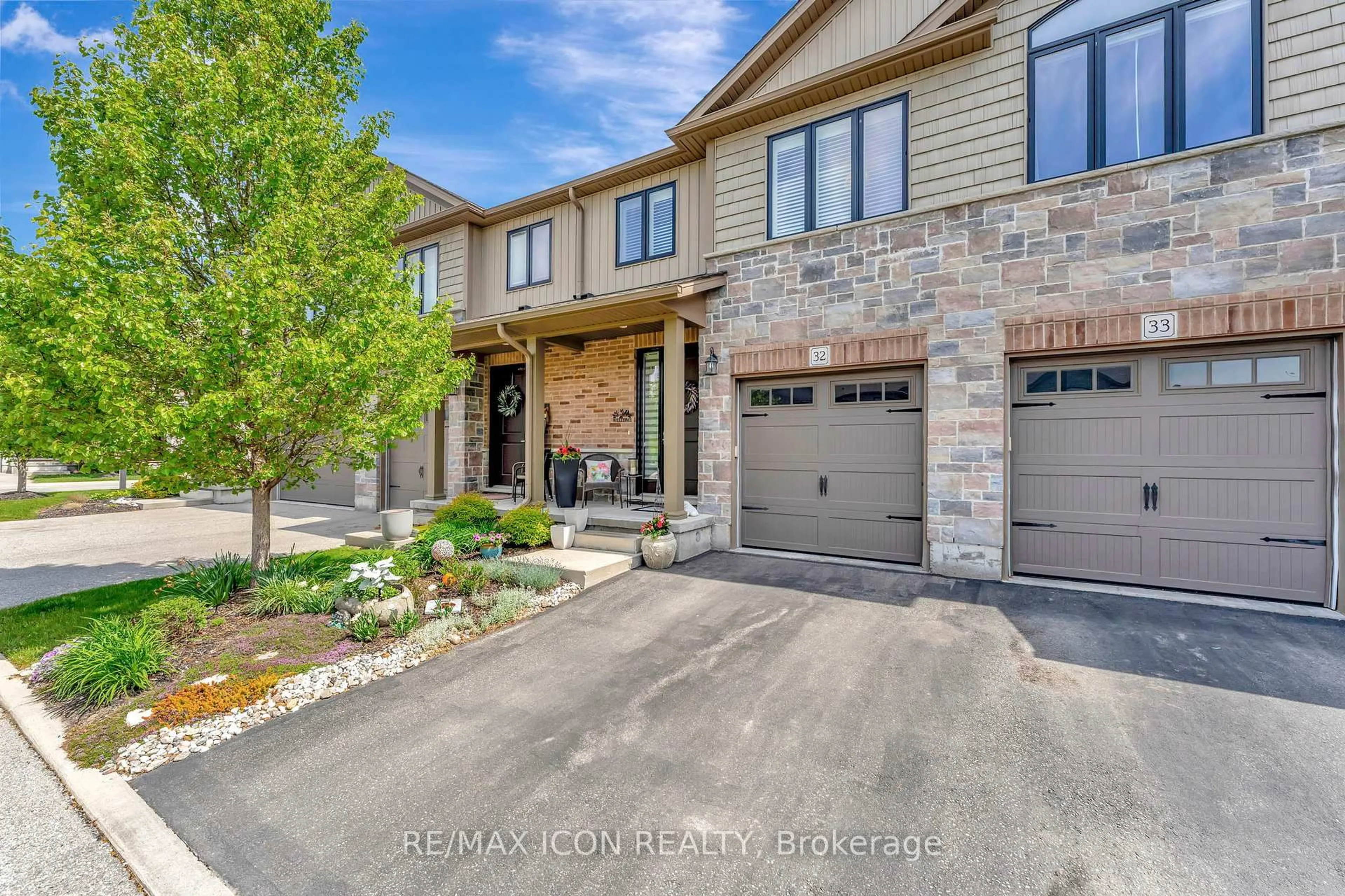 Home with brick exterior material, street for 50 Bute St #32, North Dumfries Ontario N0B 1E0
