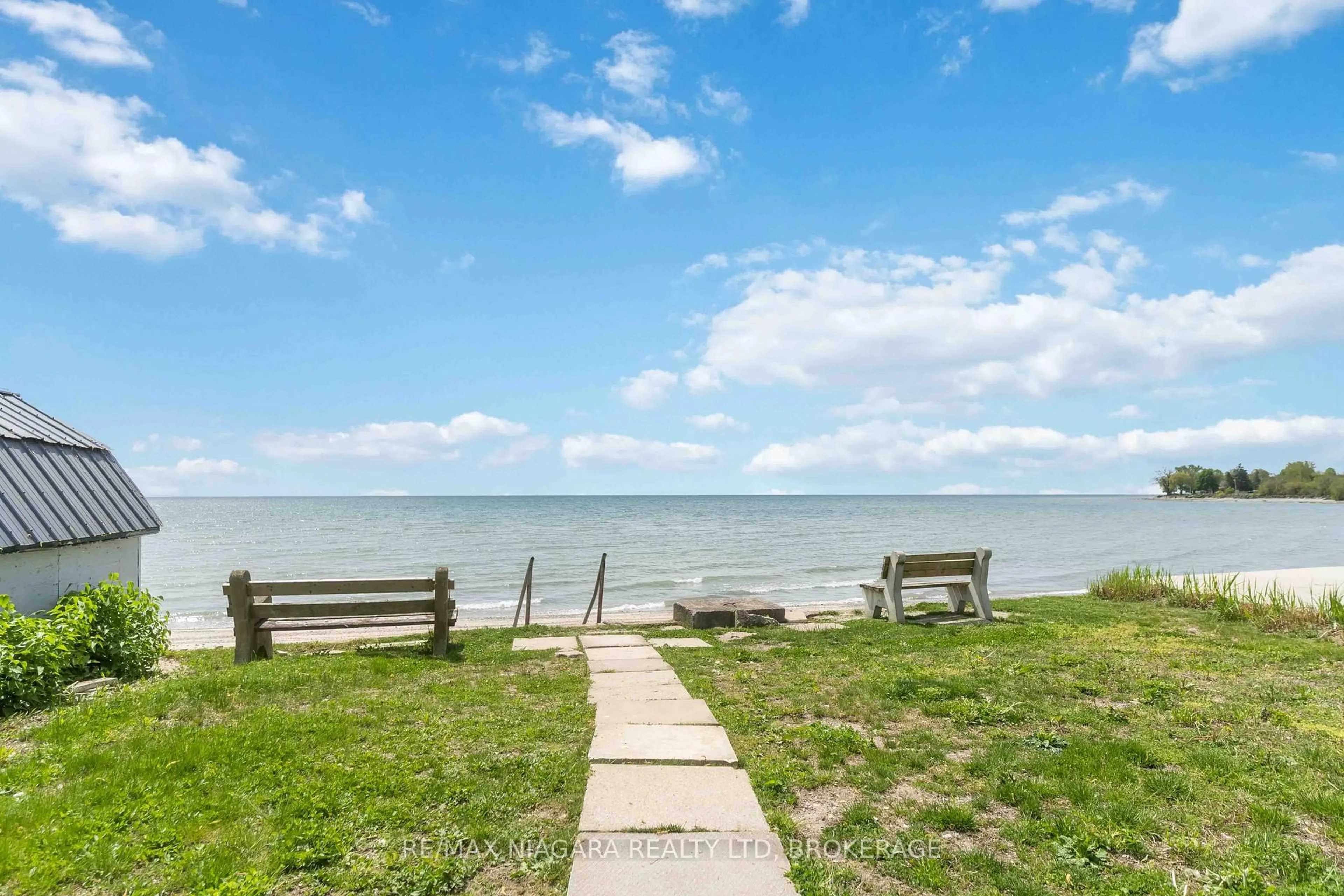 Patio, water/lake/river/ocean view for 11110 DESIREE St, Wainfleet Ontario L0S 1V0