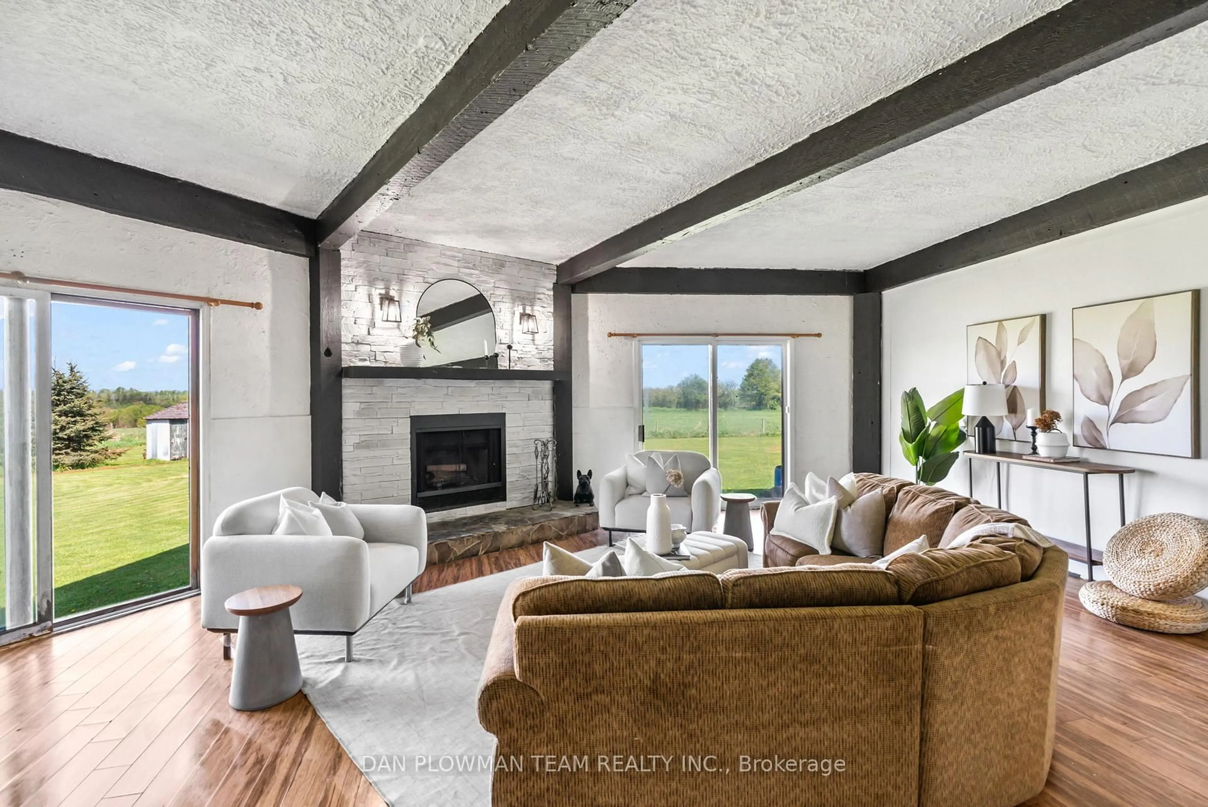 Living room with furniture, unknown for 503 Zion Rd, Kawartha Lakes Ontario K0M 2C0