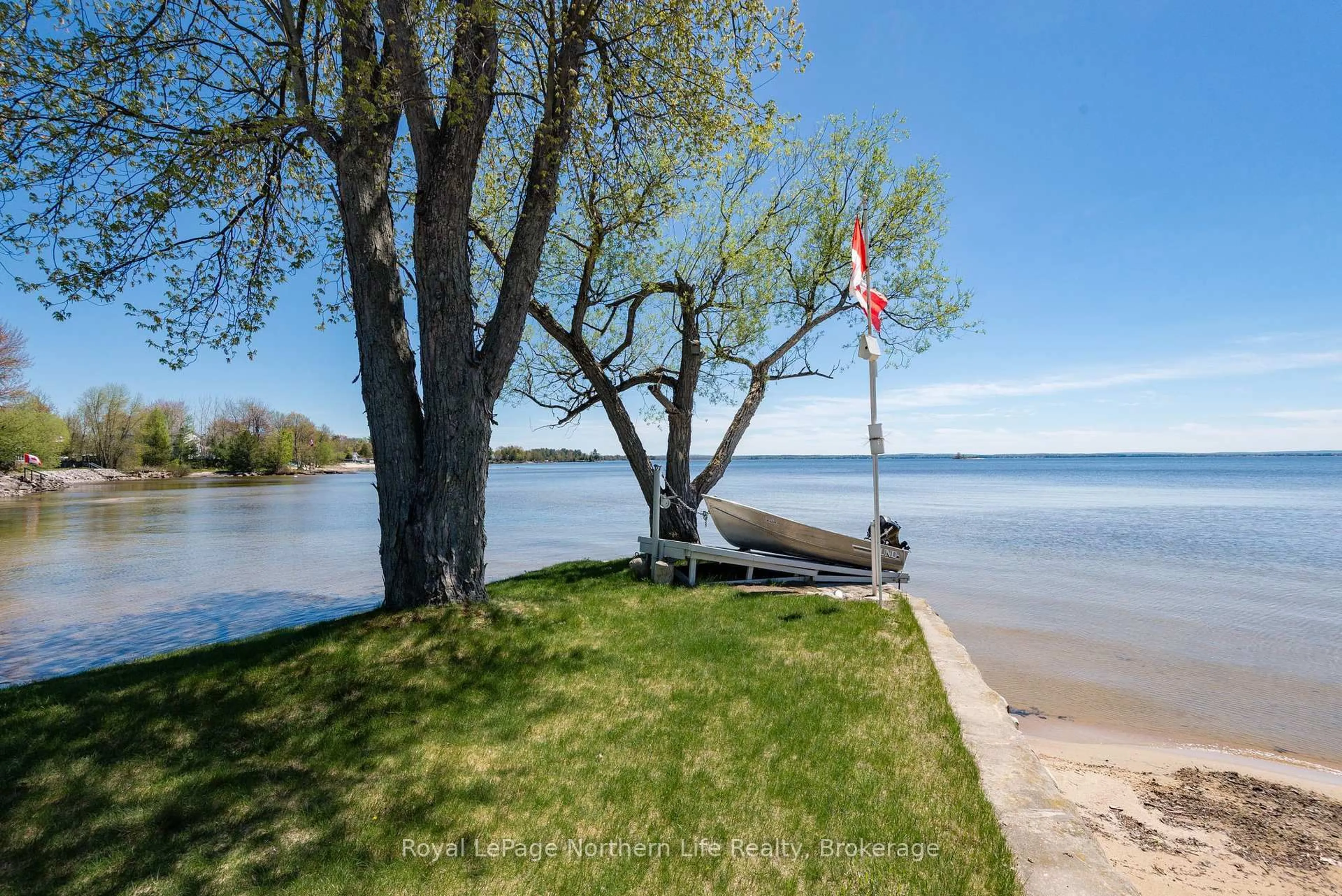 Patio, water/lake/river/ocean view for 653 Lakeshore Dr, North Bay Ontario P1A 2G1