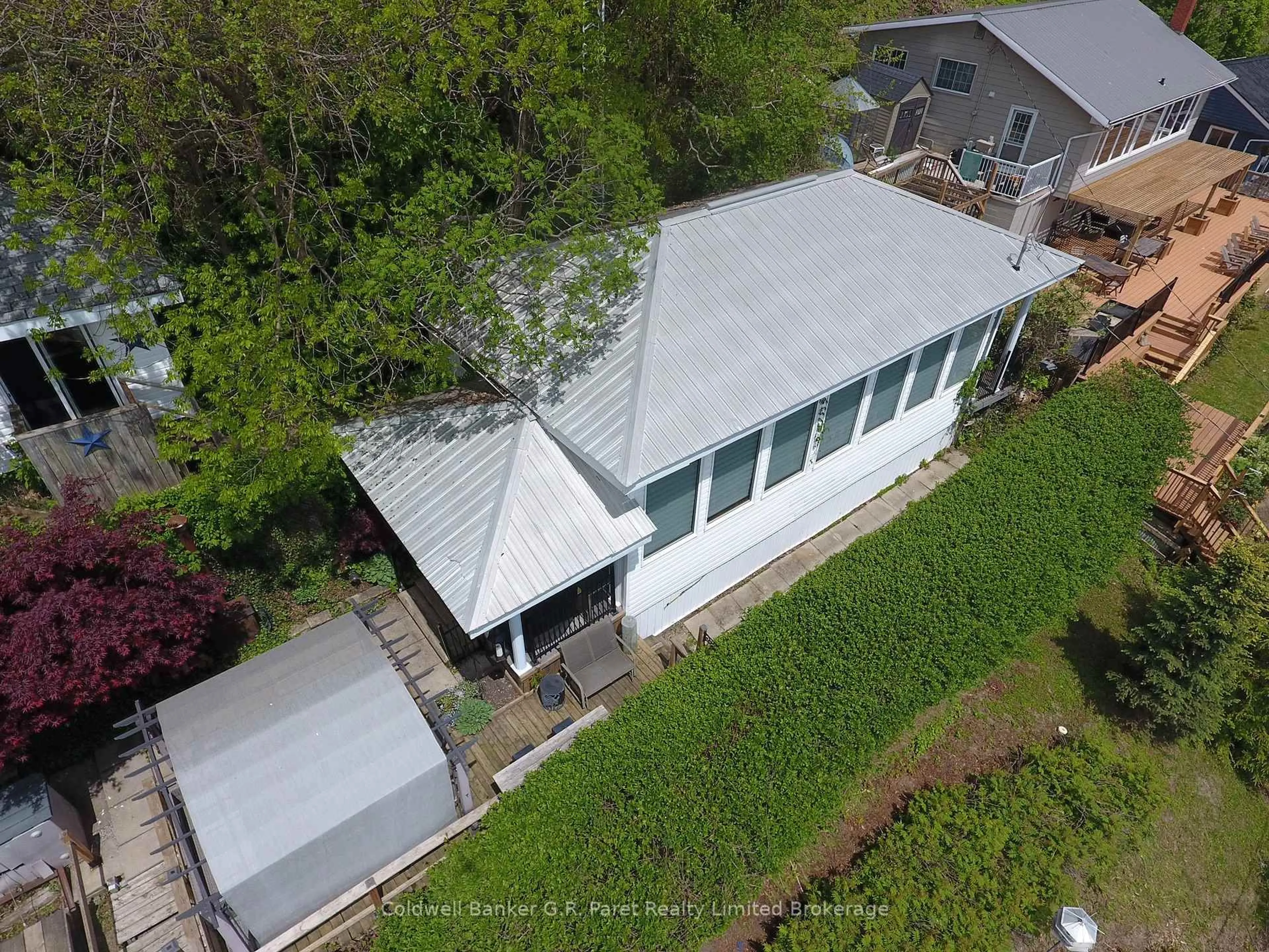 A pic from outside/outdoor area/front of a property/back of a property/a pic from drone, building for 61 Bluewater Ave, Norfolk Ontario N0E 1P0