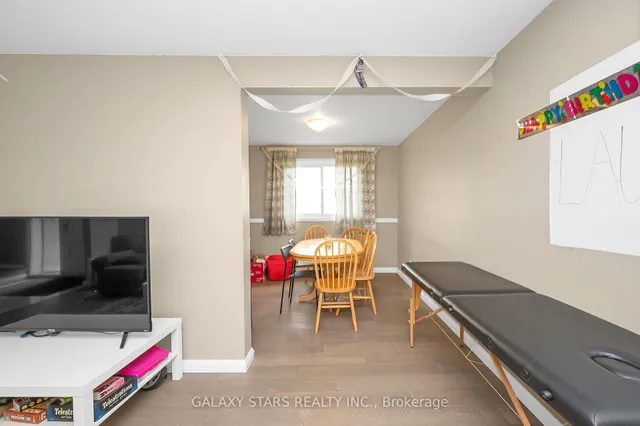 Additional property image - 55 Yarmouth Crt