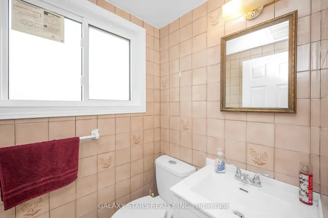 Additional property image - 55 Yarmouth Crt
