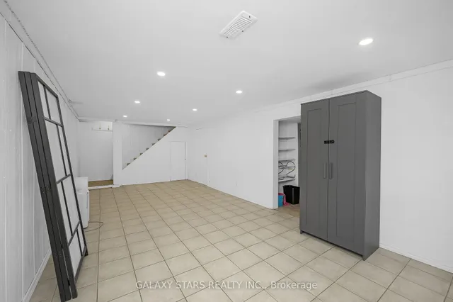 Additional property image - 55 Yarmouth Crt
