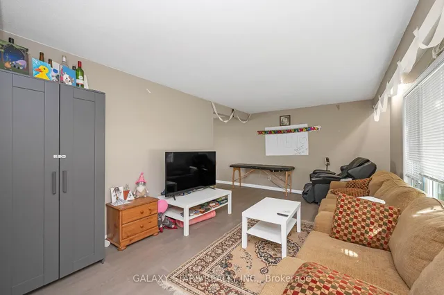 Additional property image - 55 Yarmouth Crt