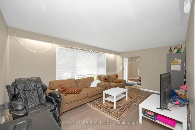 Additional property image - 55 Yarmouth Crt