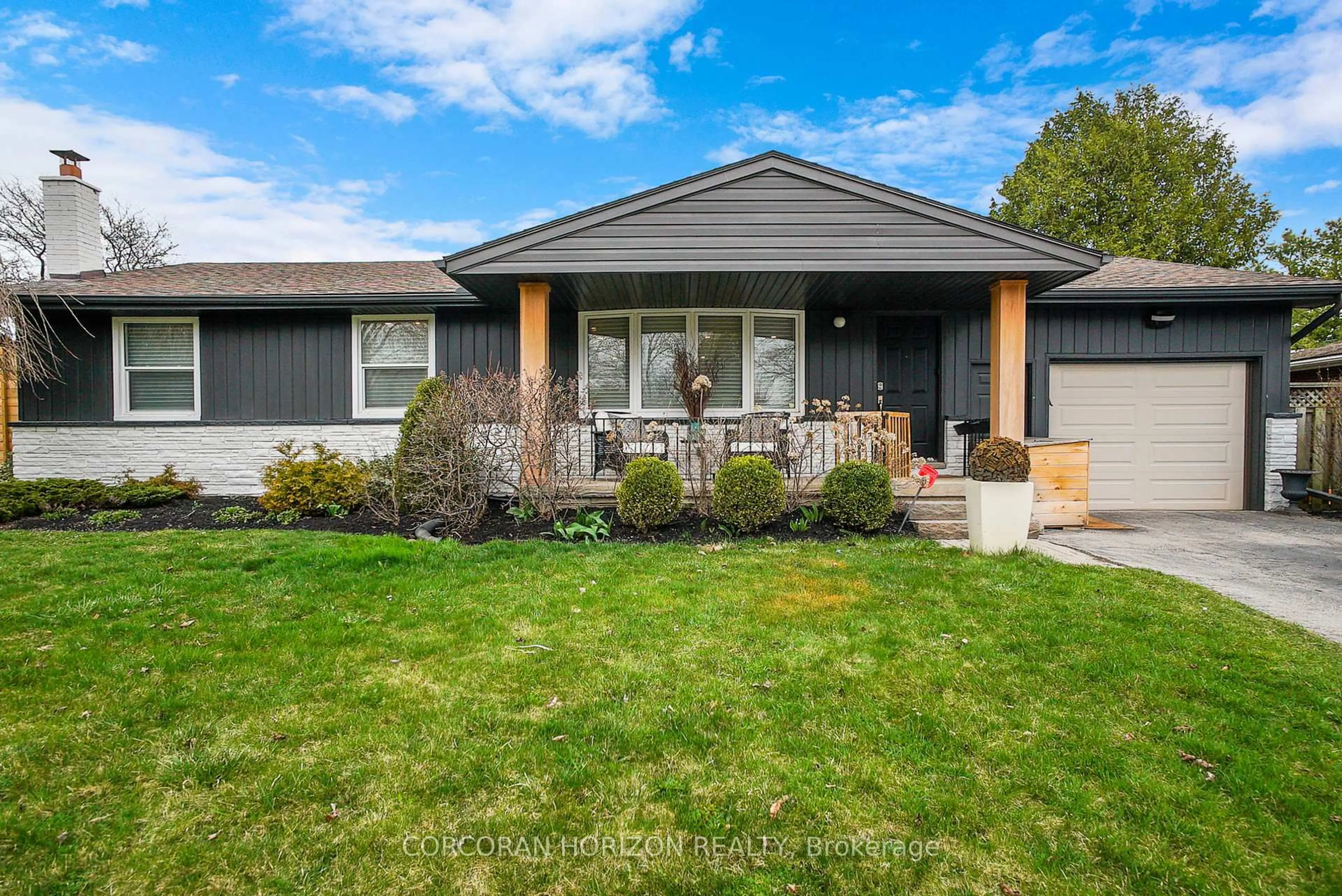 Home with vinyl exterior material, street for 111 Rosslinn Rd, Cambridge Ontario N1S 3K3