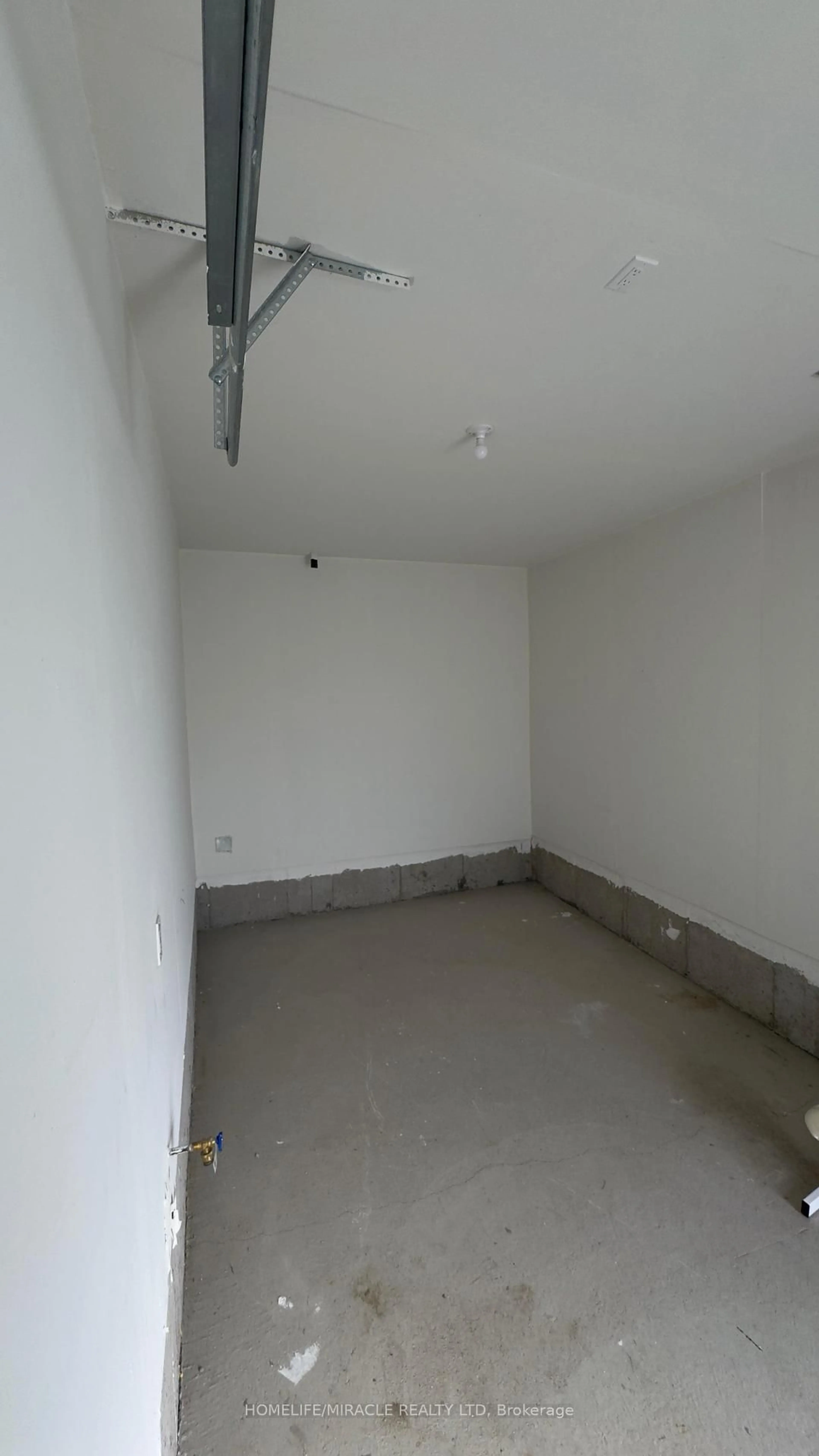 A pic of a room for 204 Povey Rd, Centre Wellington Ontario N1M 0J7