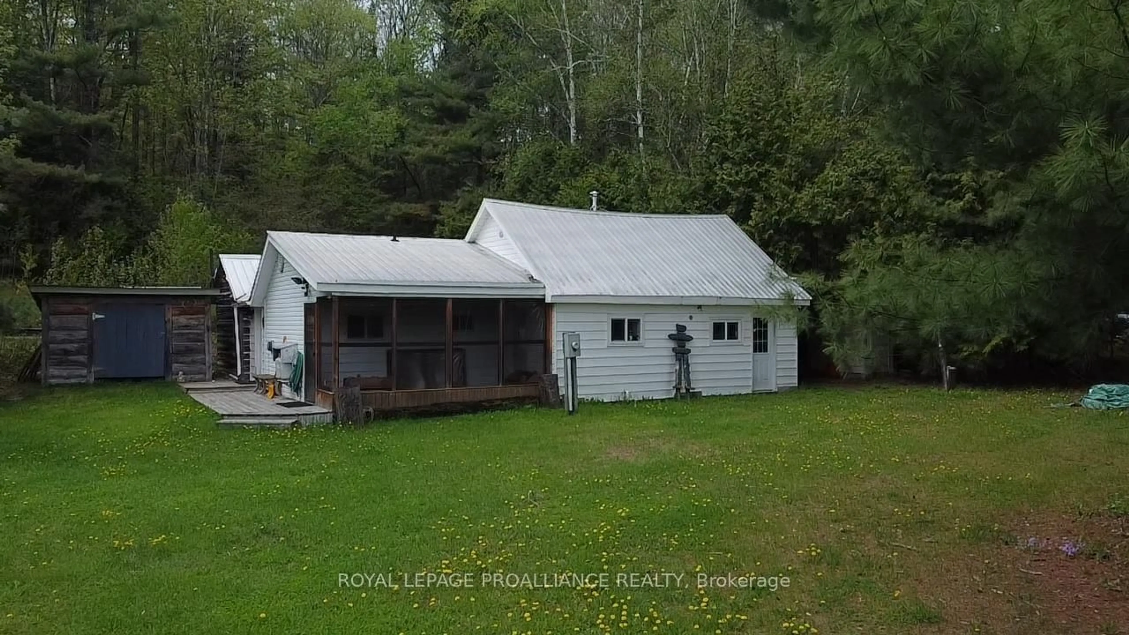 A pic from outside/outdoor area/front of a property/back of a property/a pic from drone, unknown for 18100 Highway 41, Cloyne Ontario K0H 1K0