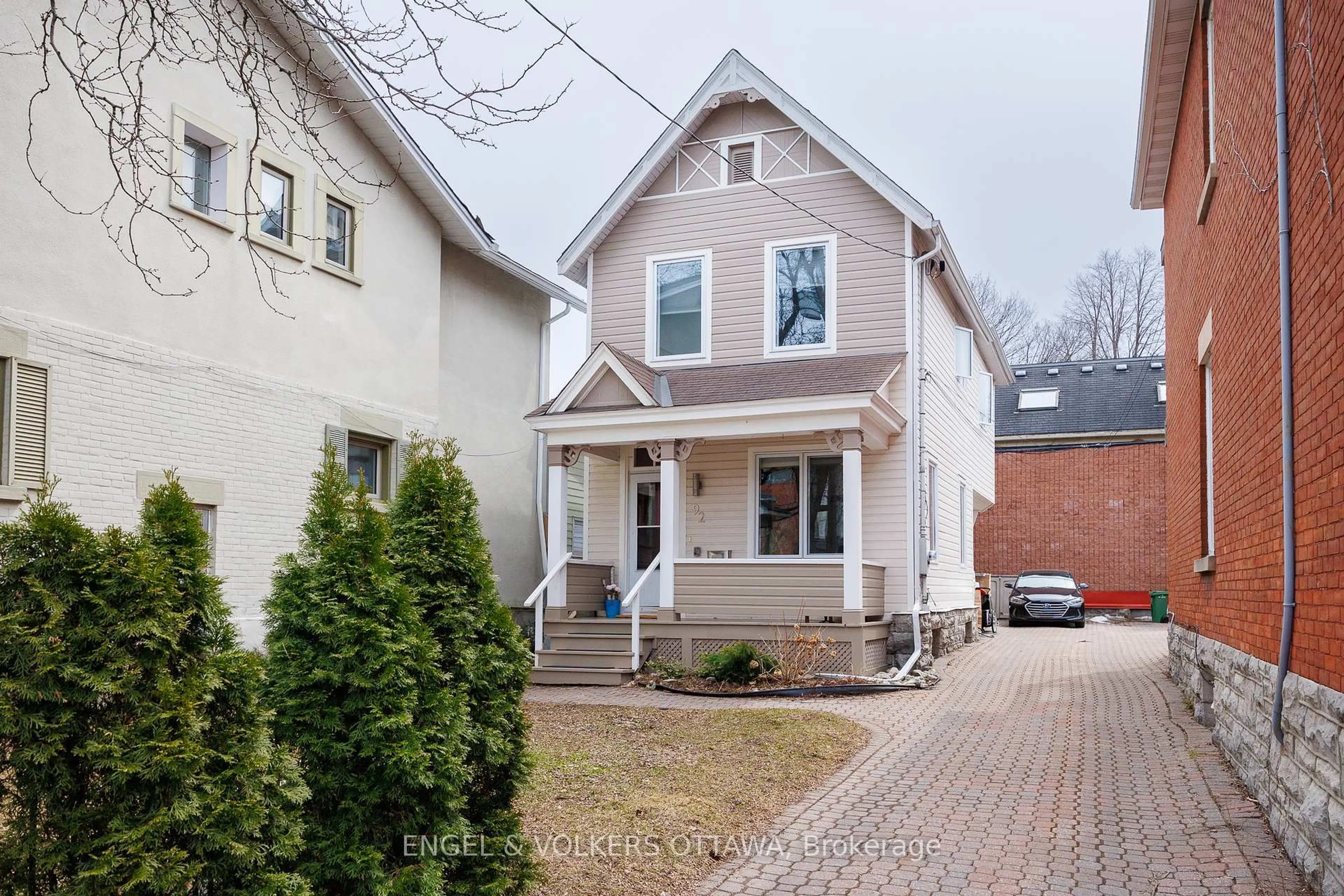 Home with brick exterior material, street for 92 Third Ave, Ottawa Ontario K1S 2J8