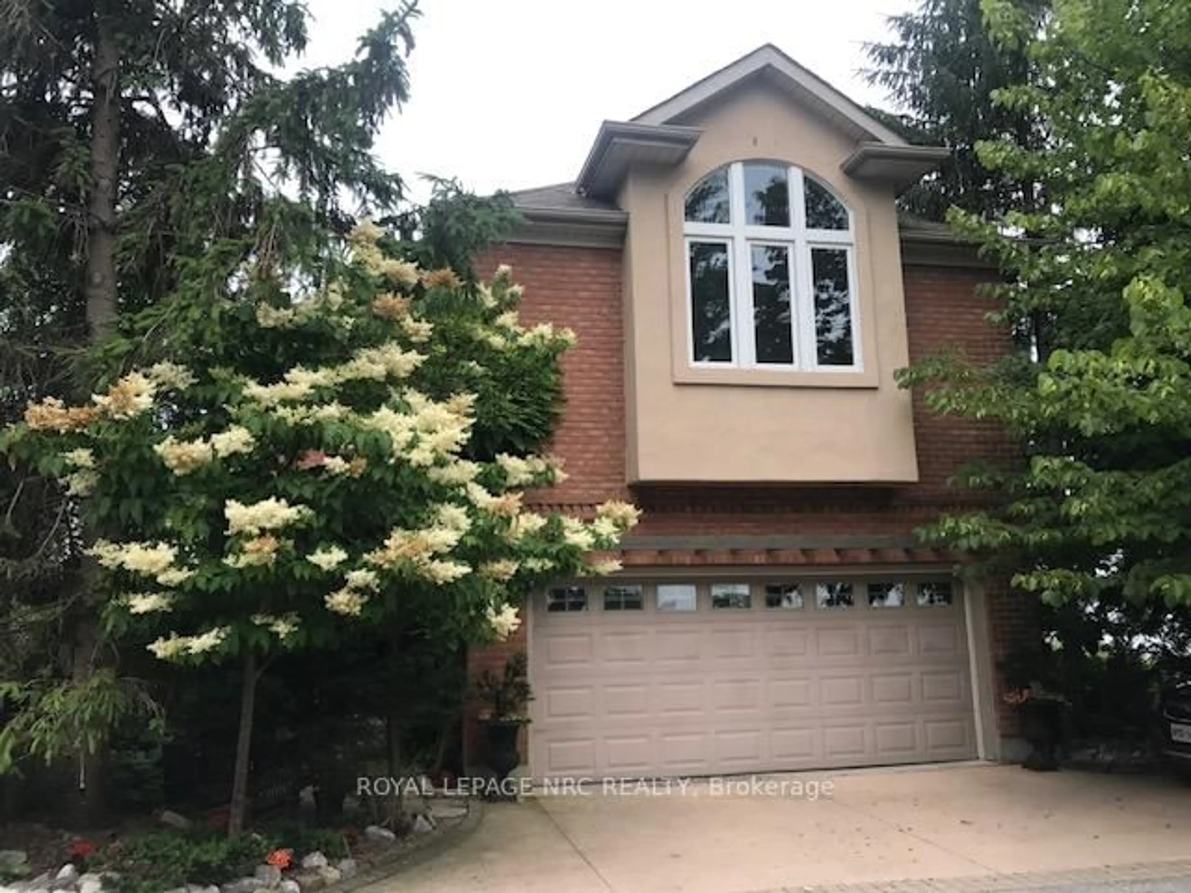 Home with brick exterior material, street for 11 Abbey Ave, St. Catharines Ontario L2N 5J5