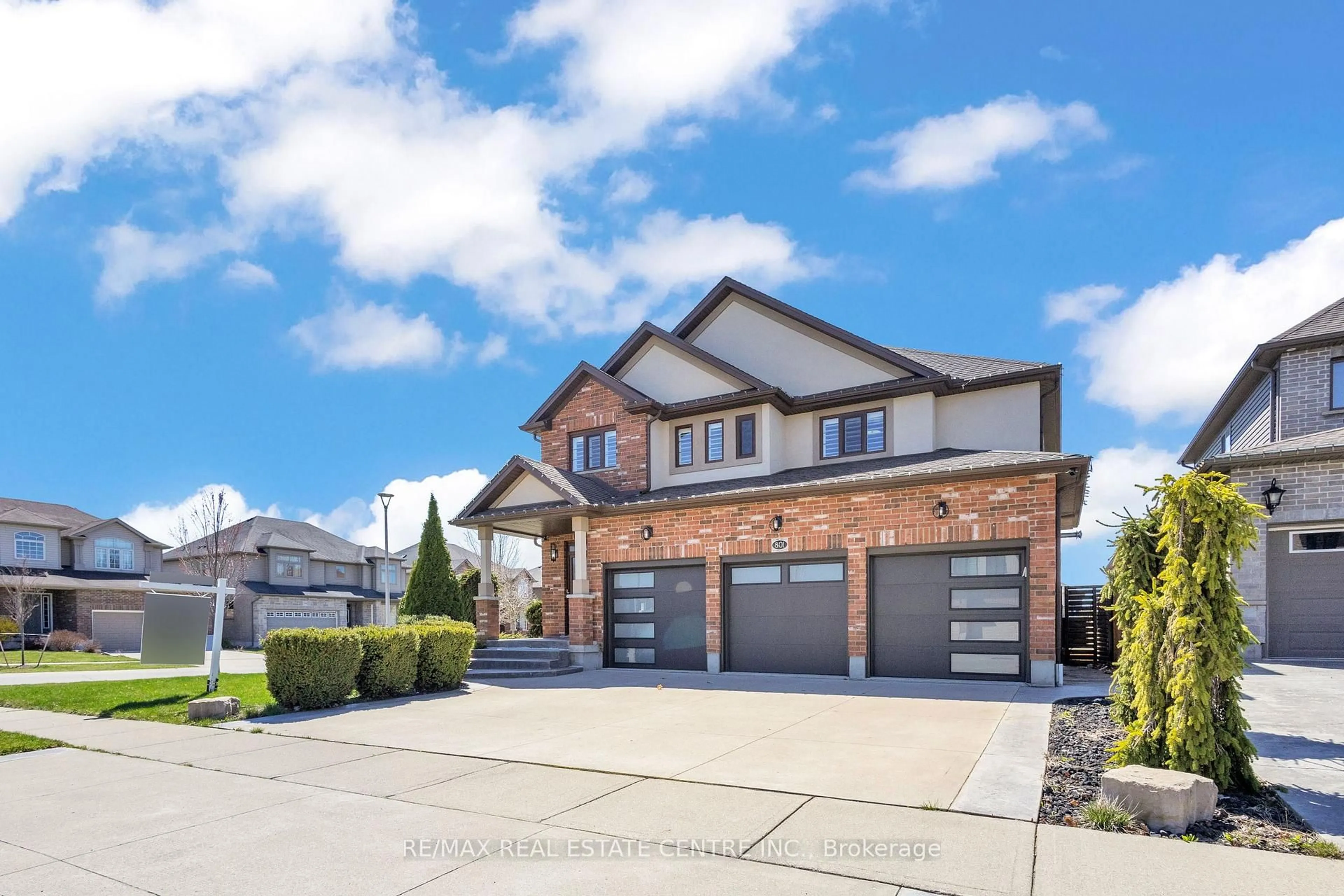 Home with brick exterior material, street for 801 Halifax Rd, Woodstock Ontario N4T 0C6