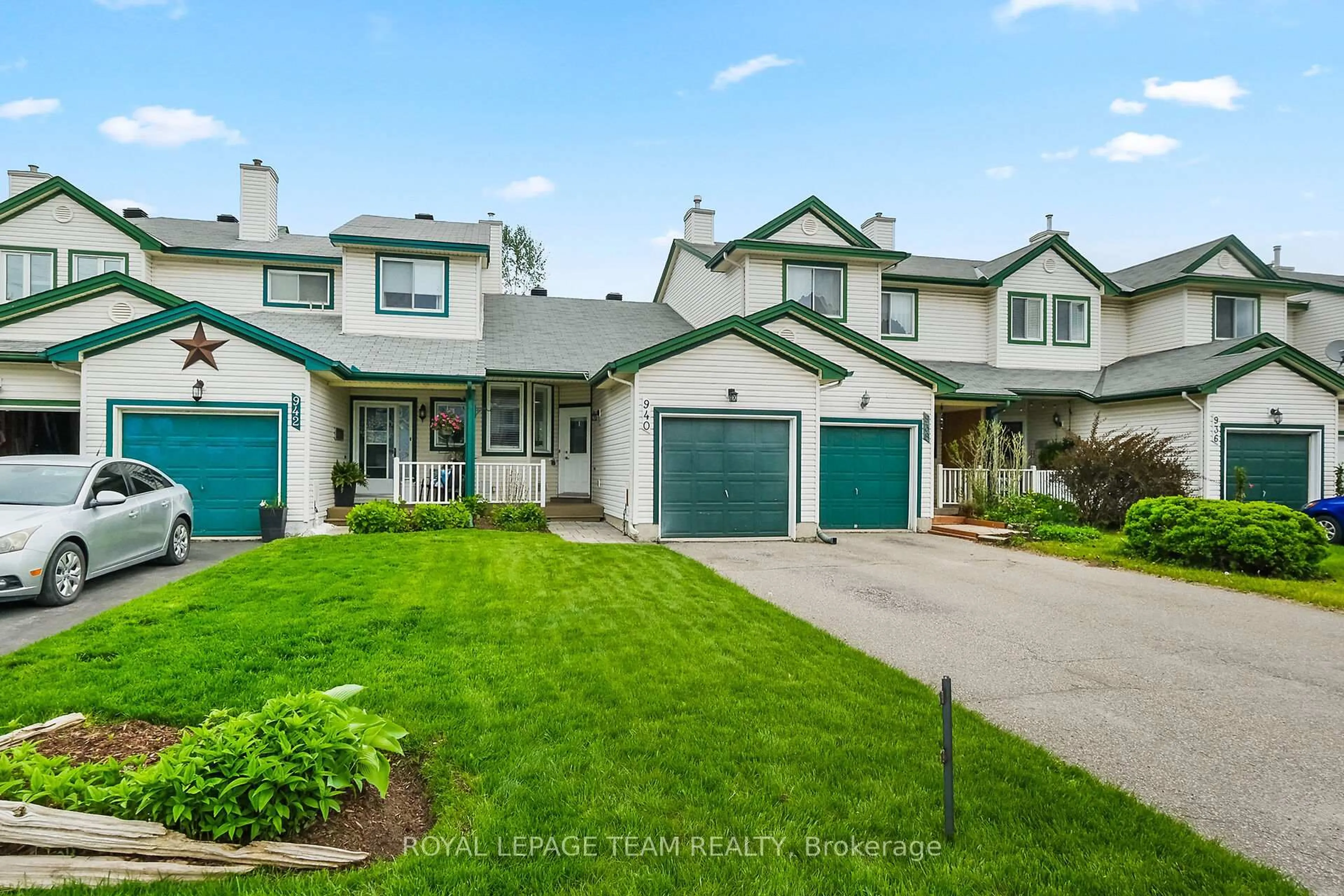 A pic from outside/outdoor area/front of a property/back of a property/a pic from drone, street for 940 Maley St, North Grenville Ontario K0G 1J0