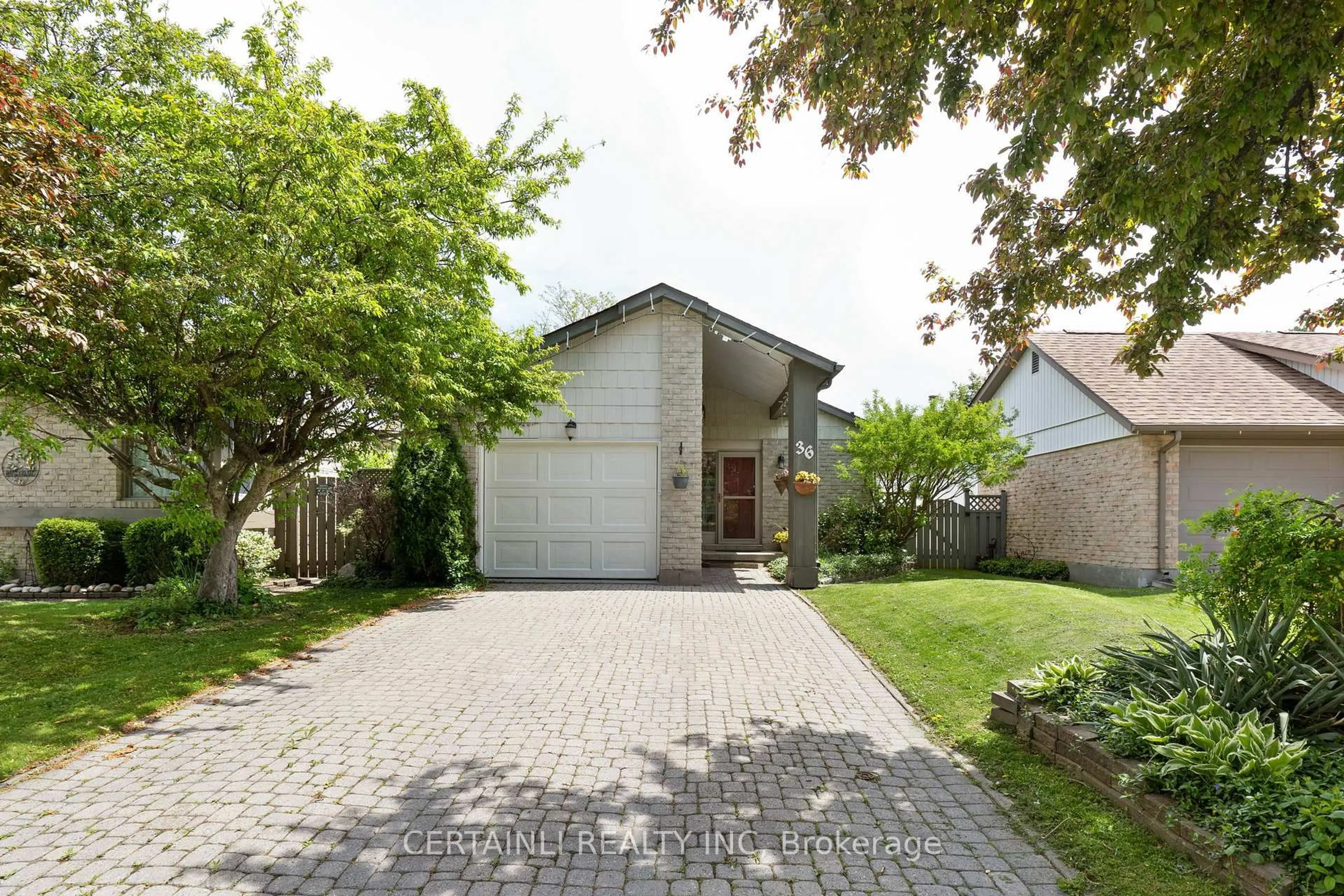 Unknown for 36 Dalhousie Cres, London South Ontario N6K 3N2