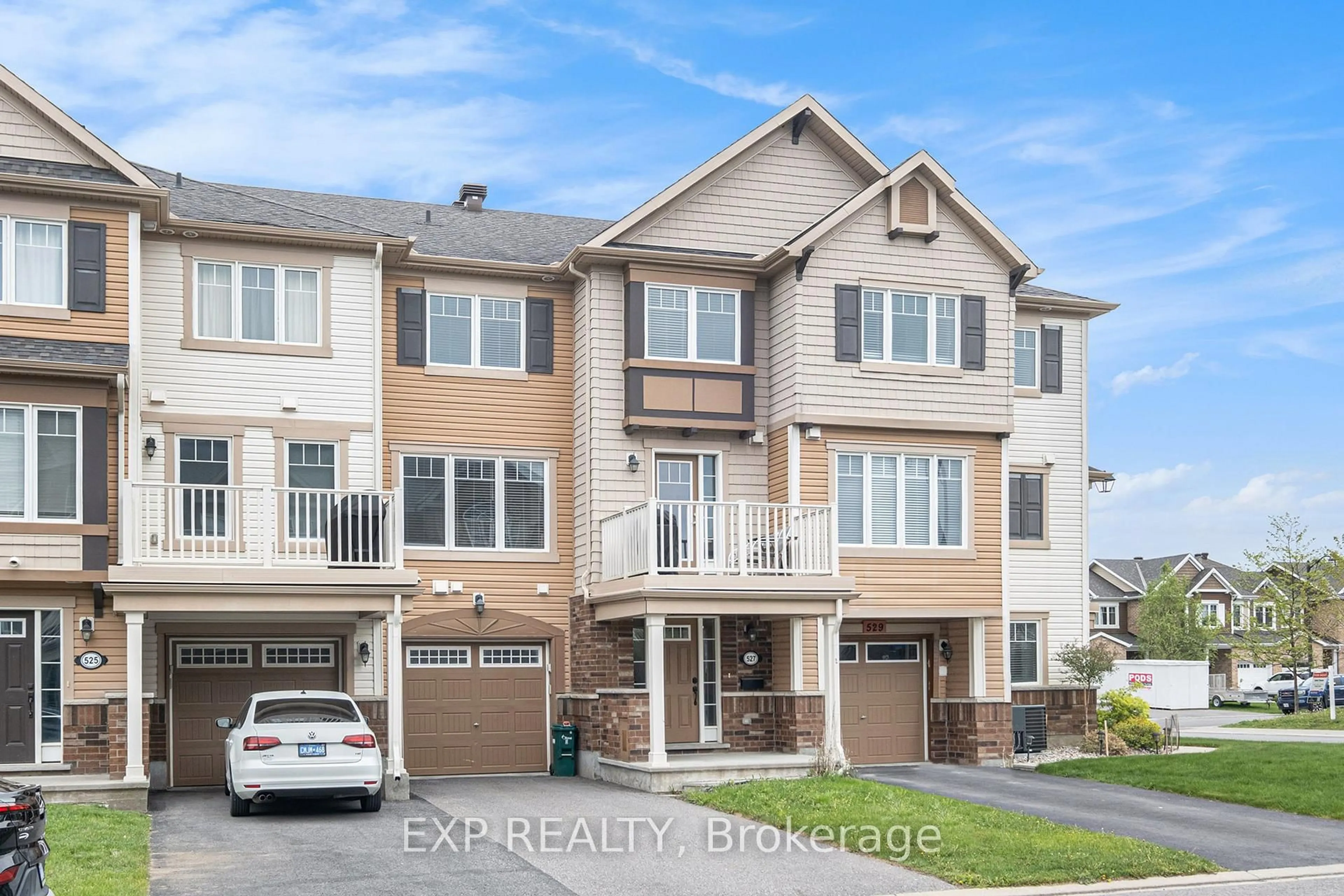 Unknown for 527 Snow Goose St, Ottawa Ontario K2J 0T3