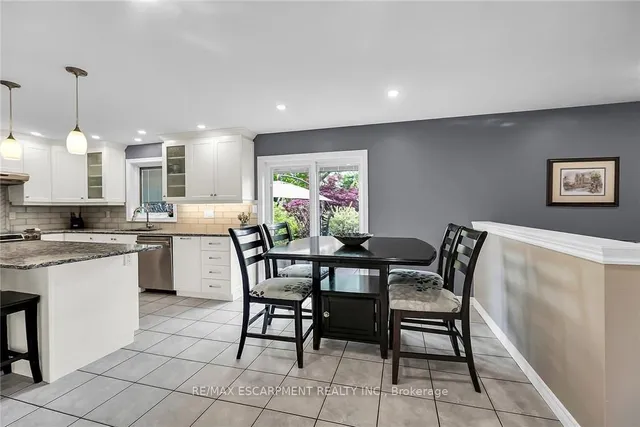 Additional property image - 684 UPPER HORNING Rd