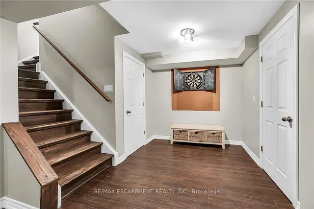 Additional property image - 684 UPPER HORNING Rd