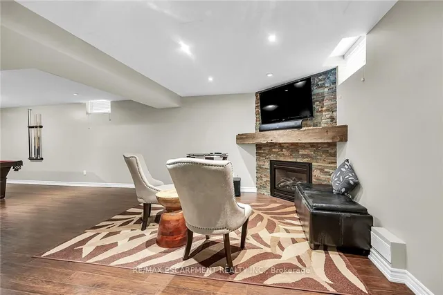 Additional property image - 684 UPPER HORNING Rd