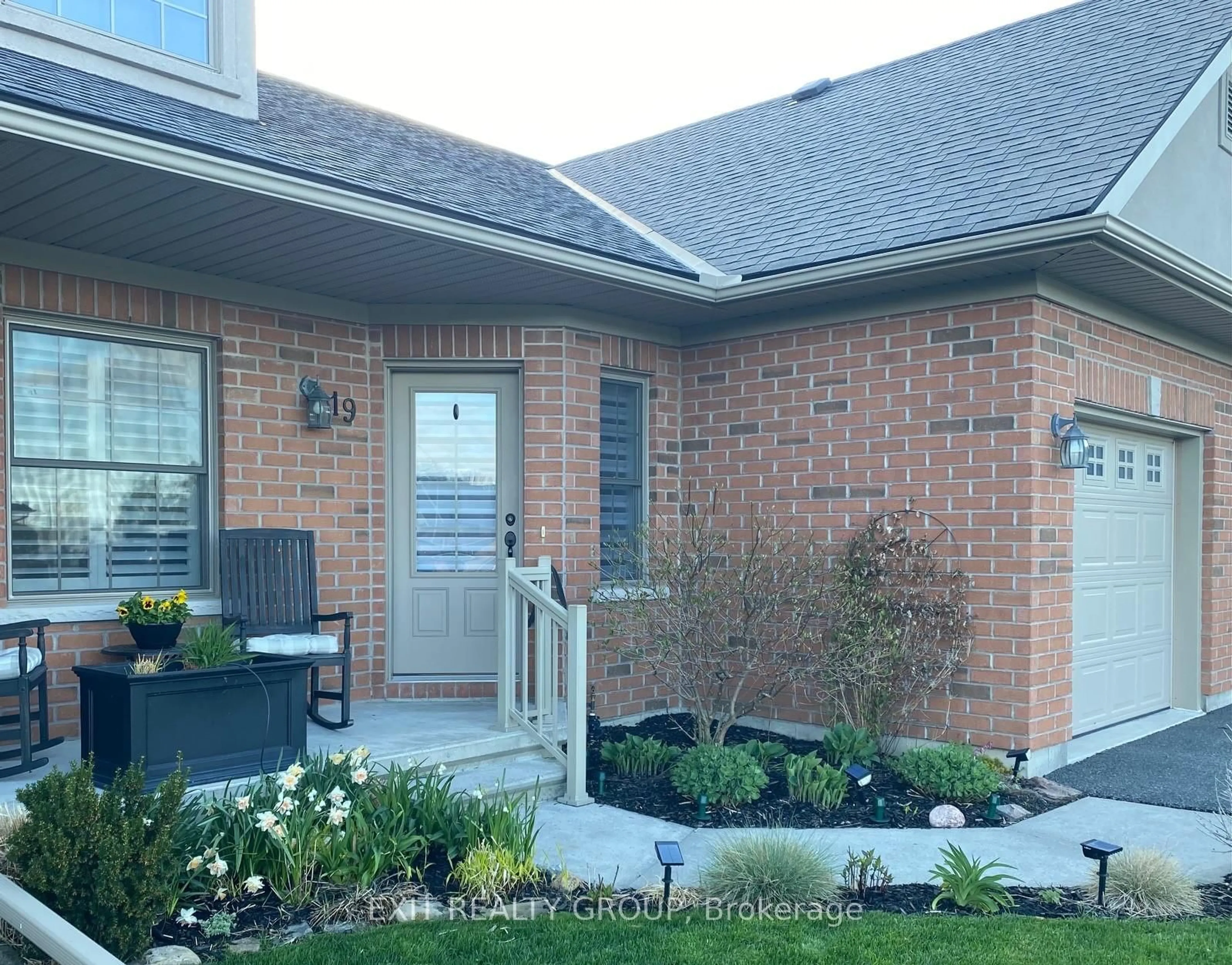 Home with brick exterior material, street for 19 Berwick St, Stirling Ontario K0K 3E0