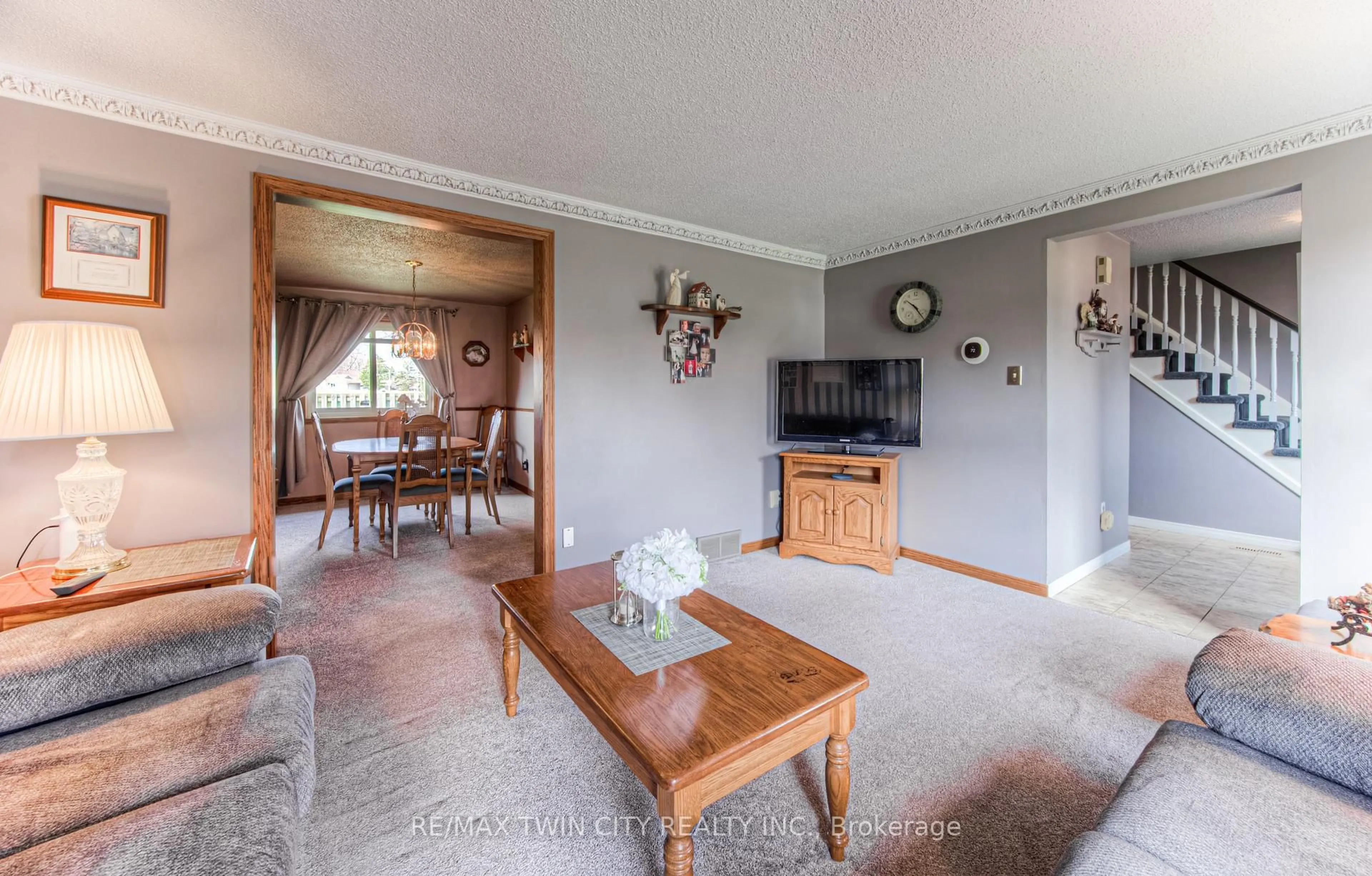Living room with furniture, unknown for 76 Newbury Dr, Kitchener Ontario N2N 2X6