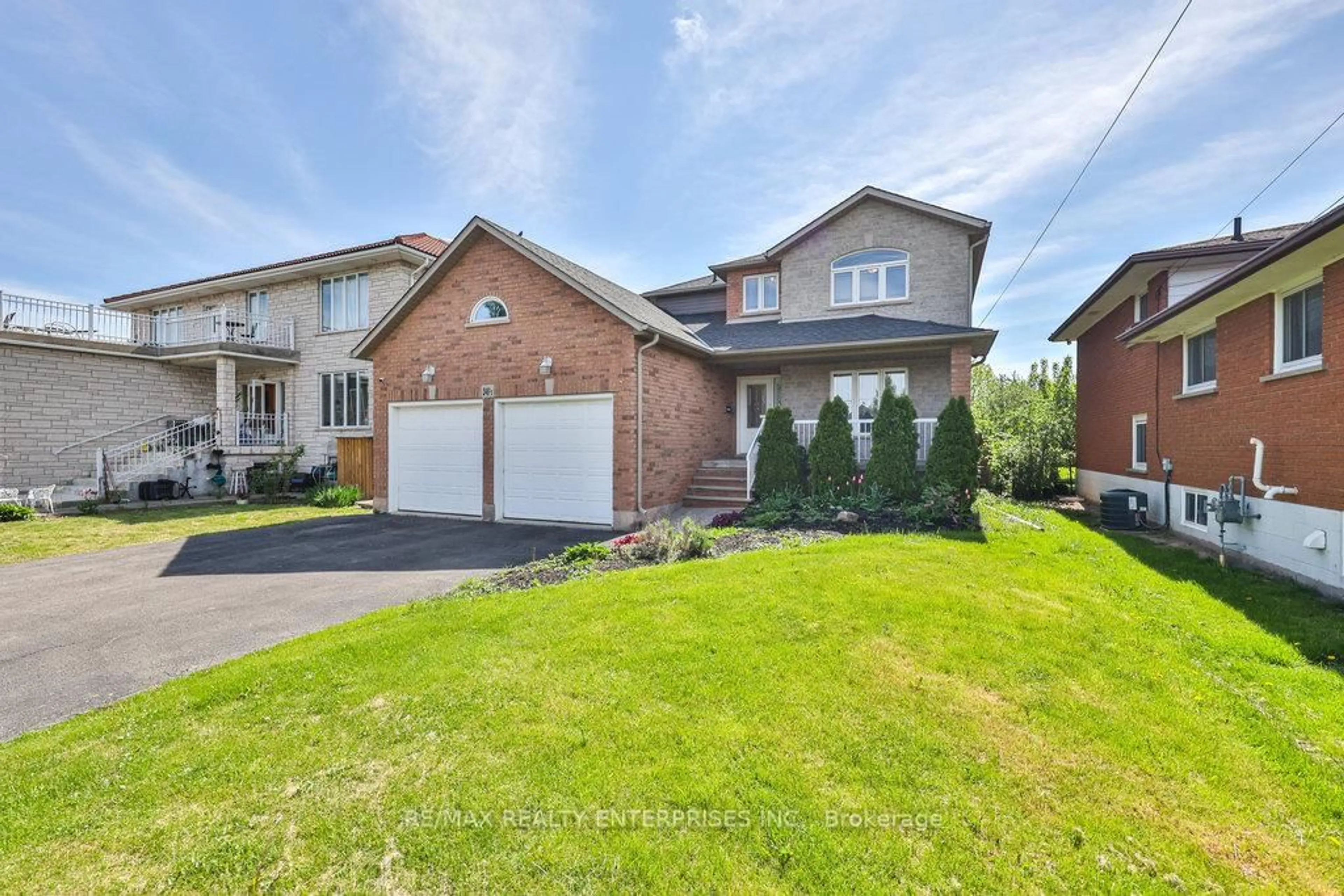 Home with brick exterior material, street for 248 1/2 Millen Rd, Hamilton Ontario L8E 2G9