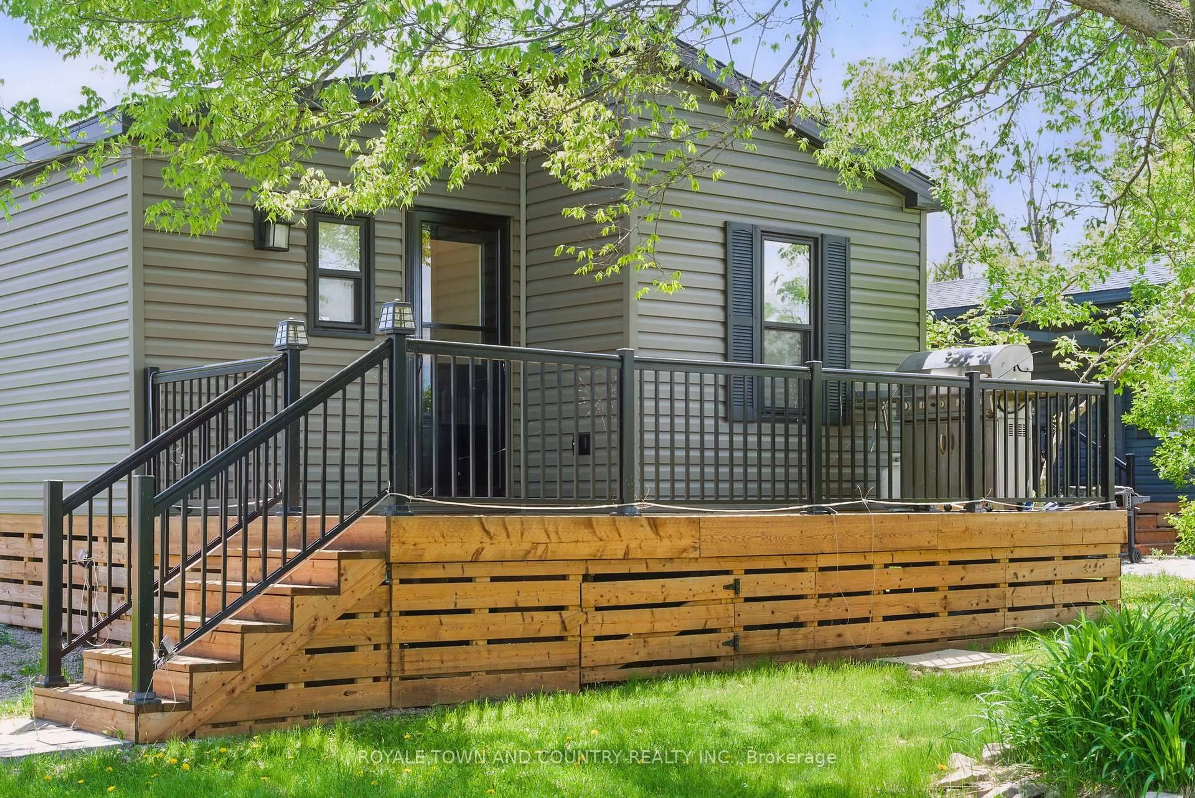 Patio, street for 657 Thunder Bridge Rd ##87, Kawartha Lakes Ontario K9V 4R1