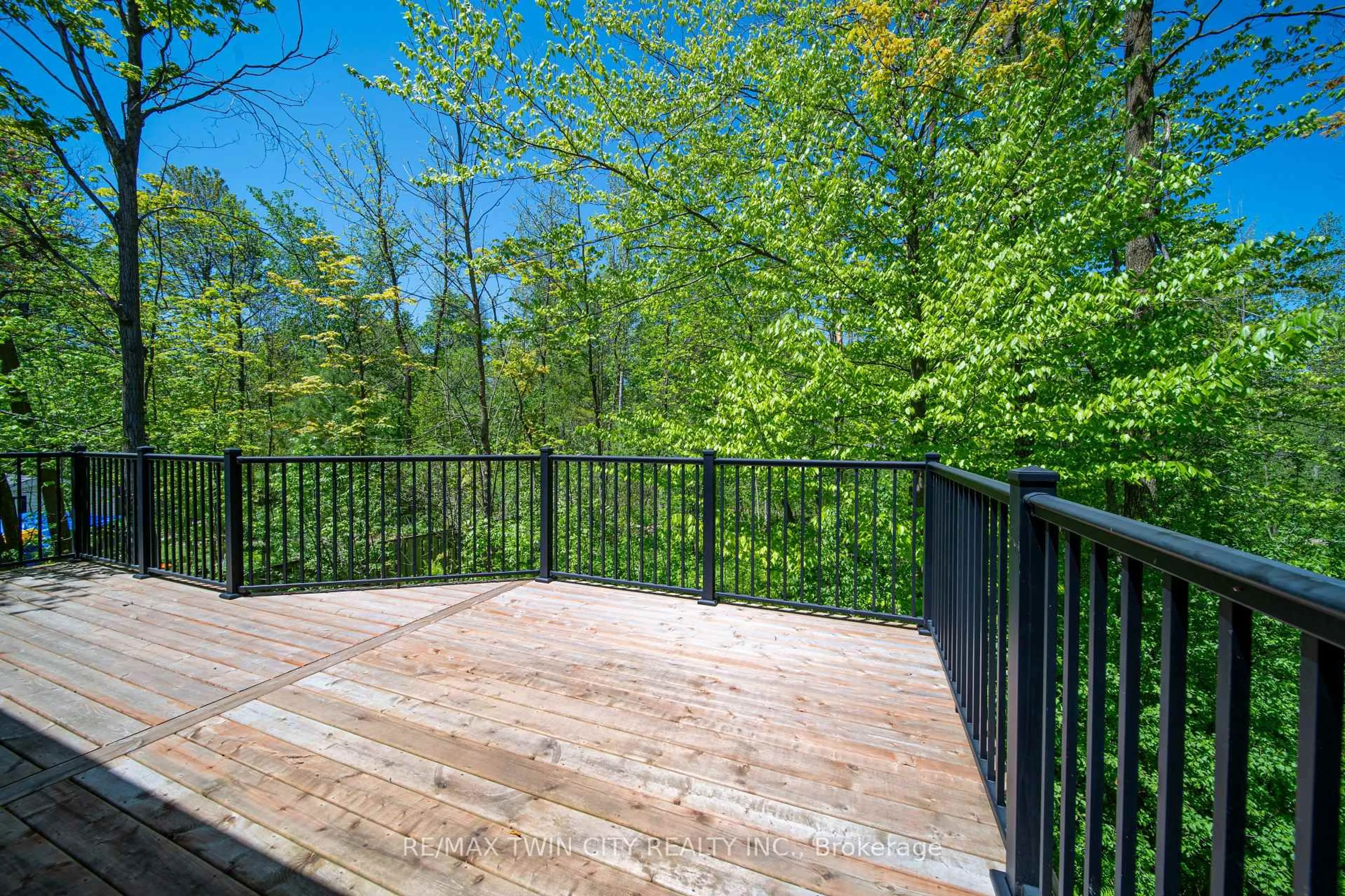 Patio, forest/trees view for 367 Northlake Dr, Waterloo Ontario N2V 1W6