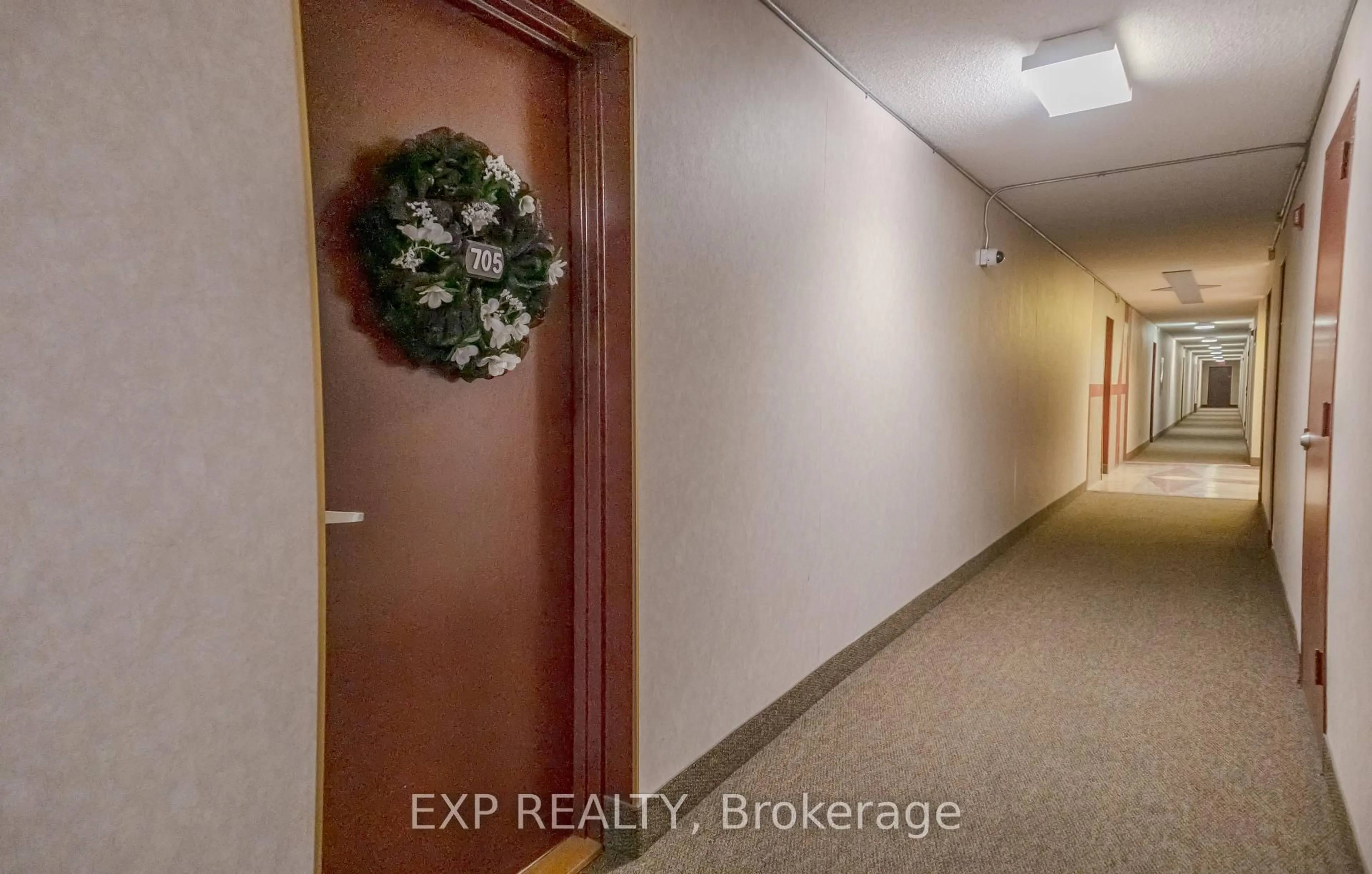 Indoor entryway for 1100 Courtland Ave #705, Kitchener Ontario N2C 2H9