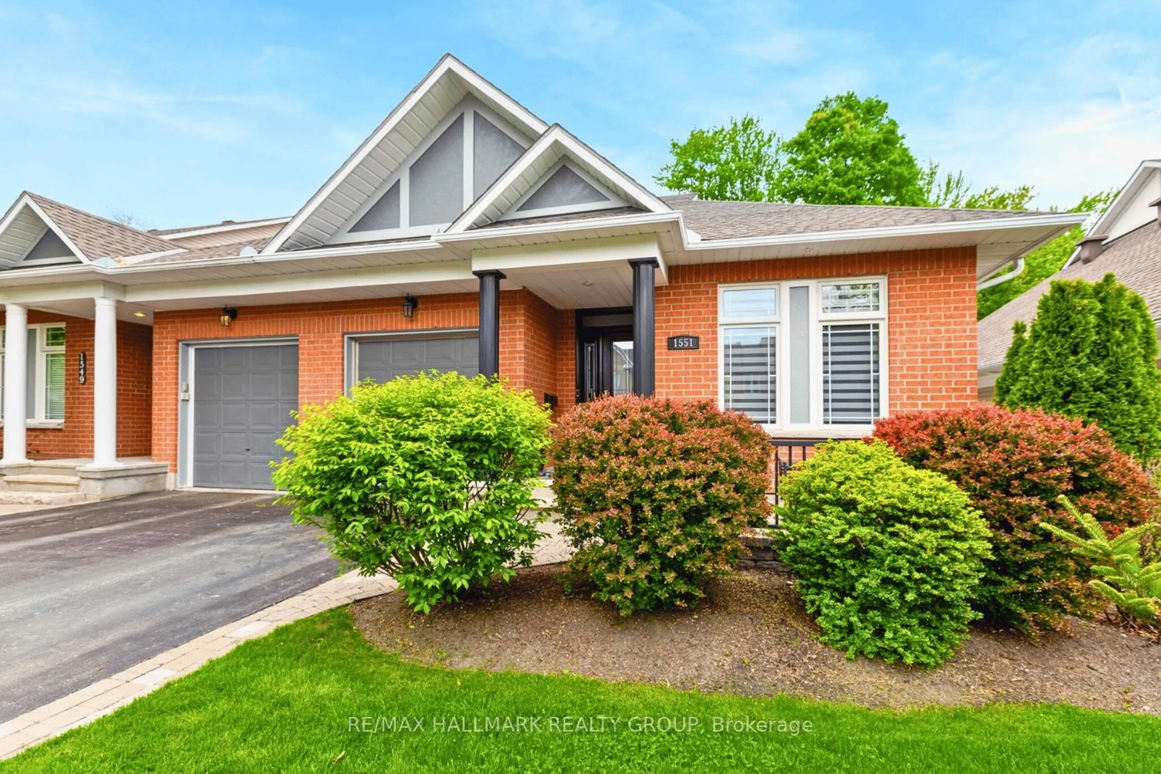 Home with brick exterior material, street for 1551 Henri Lauzon St, Ottawa Ontario K1C 7R9