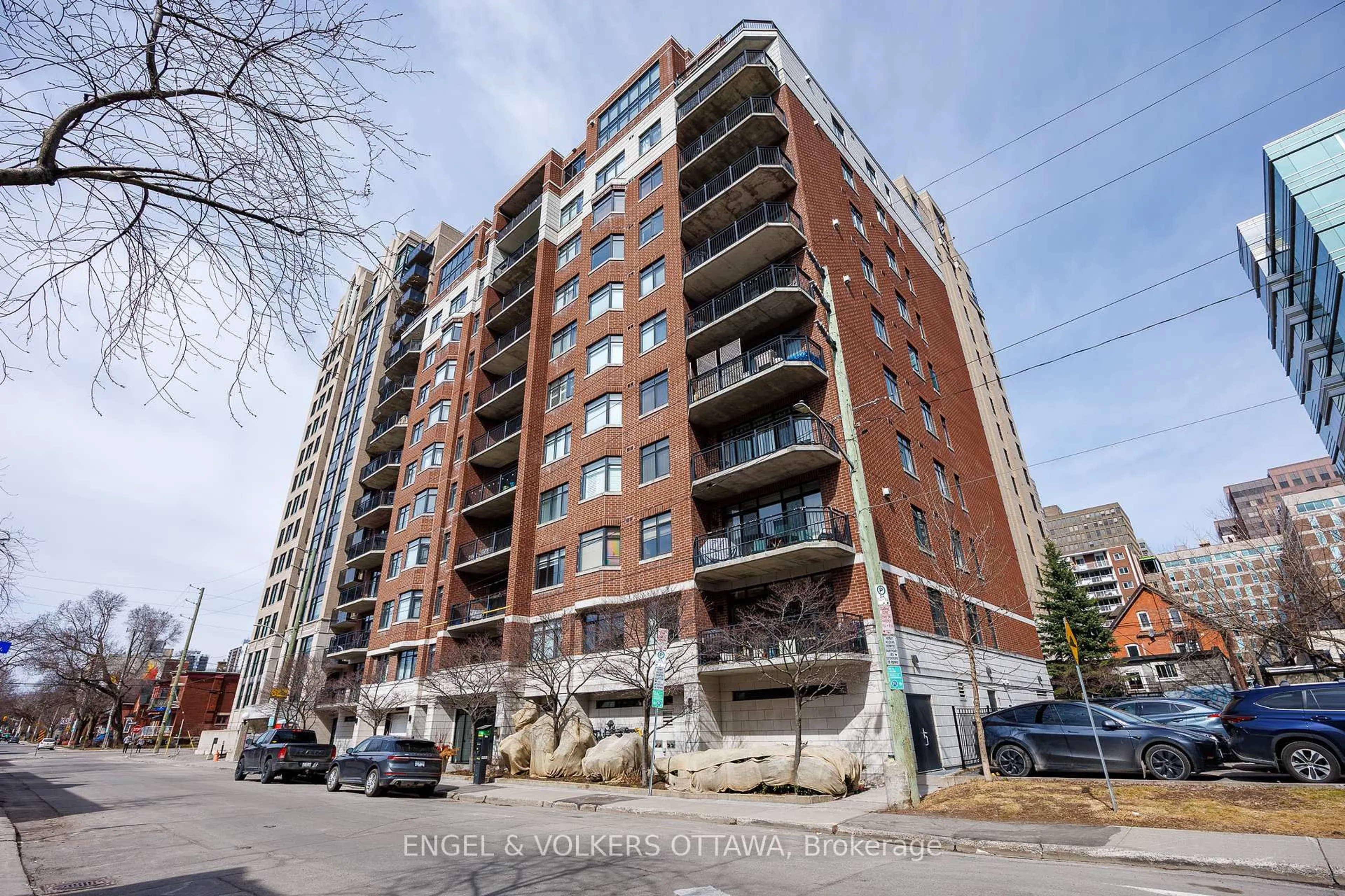 Unknown for 375 Lisgar St #203, Ottawa Ontario K2P 0E3