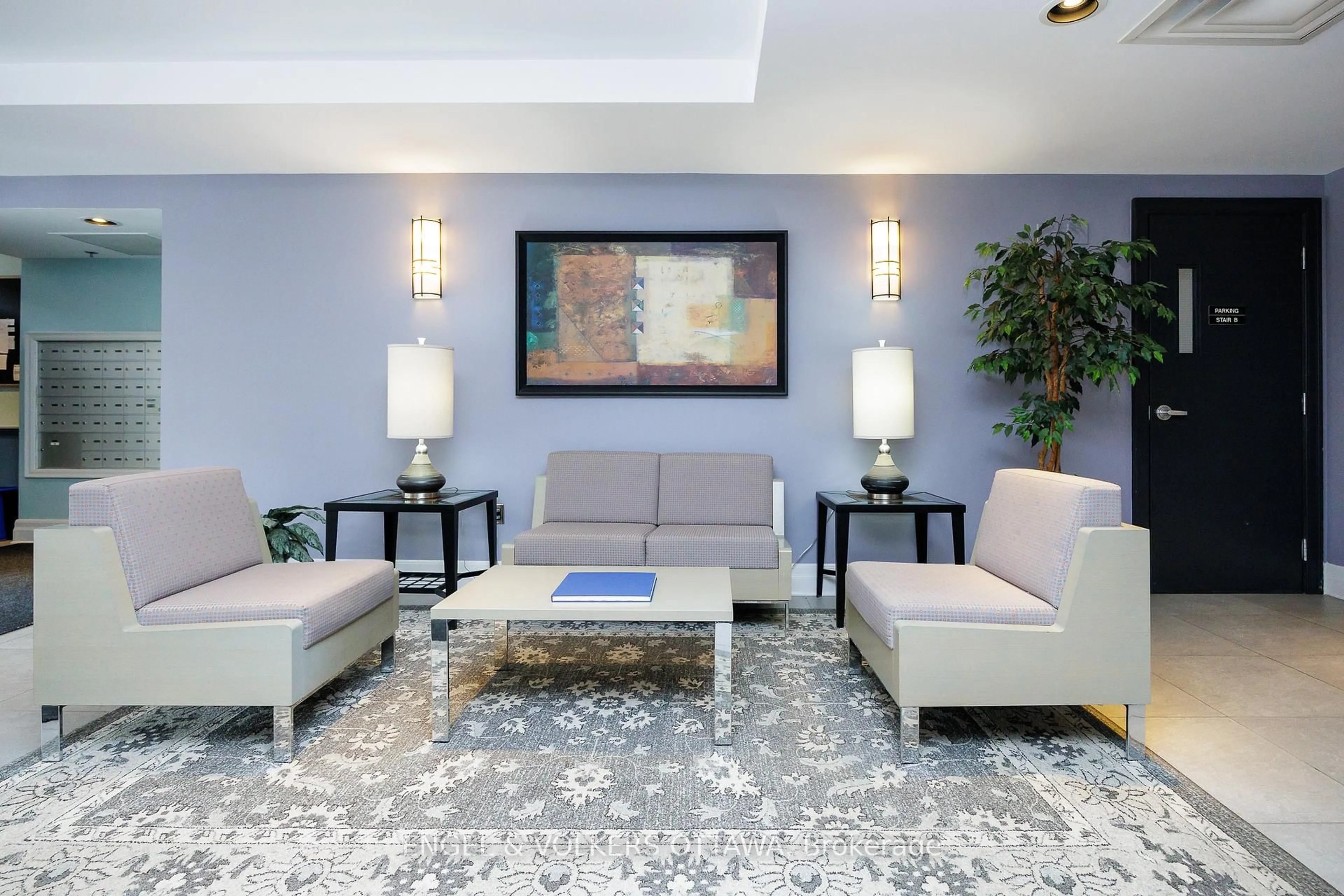 Lobby for 375 Lisgar St #203, Ottawa Ontario K2P 0E3