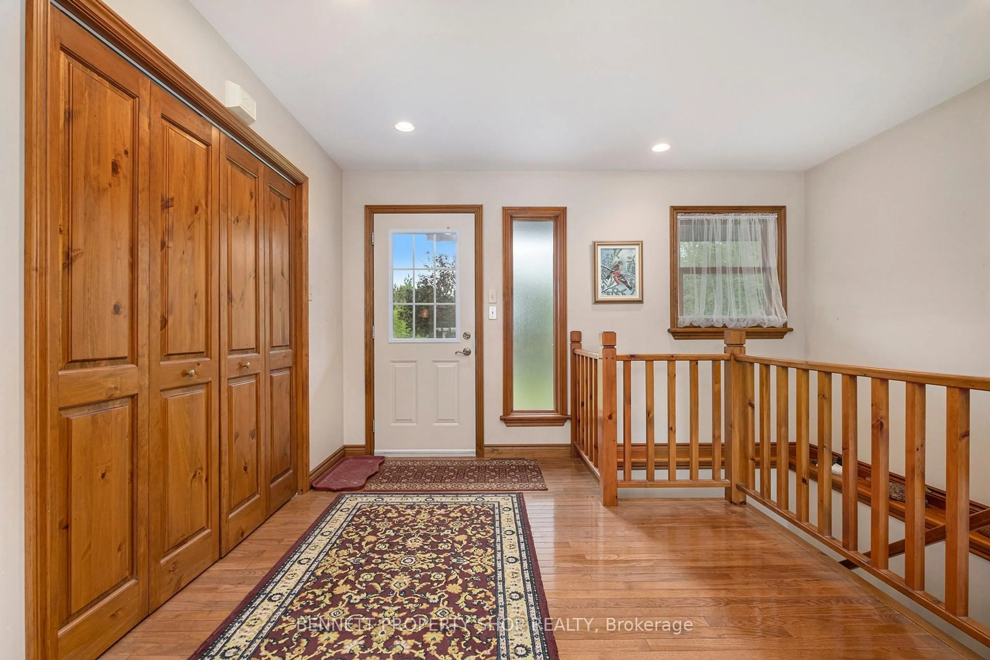 Indoor entryway for 2844 Tennyson Rd, Perth Ontario K7H 3C8
