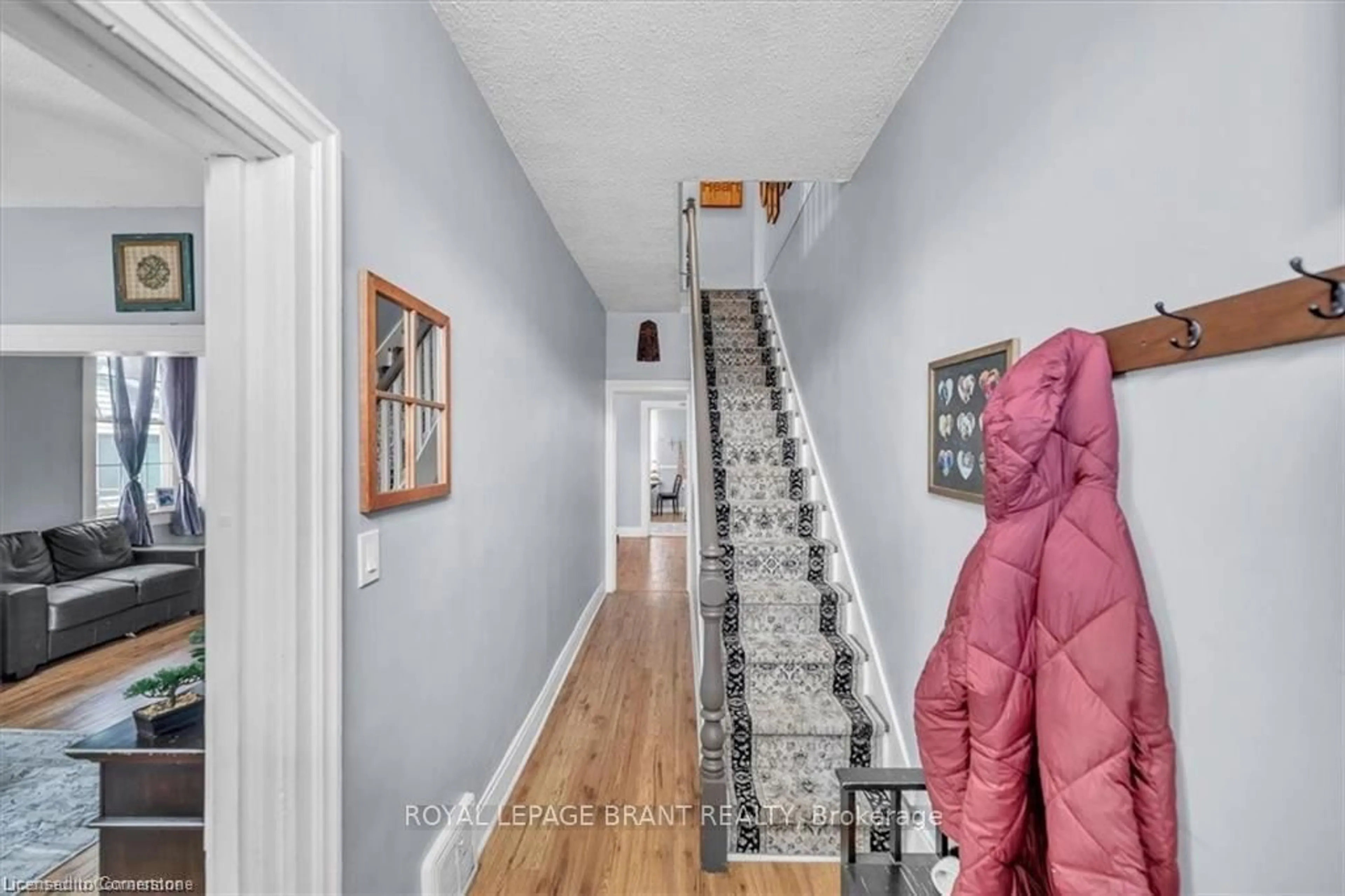 Unknown for 40 Walnut Lane, Brant Ontario N3L 2K4