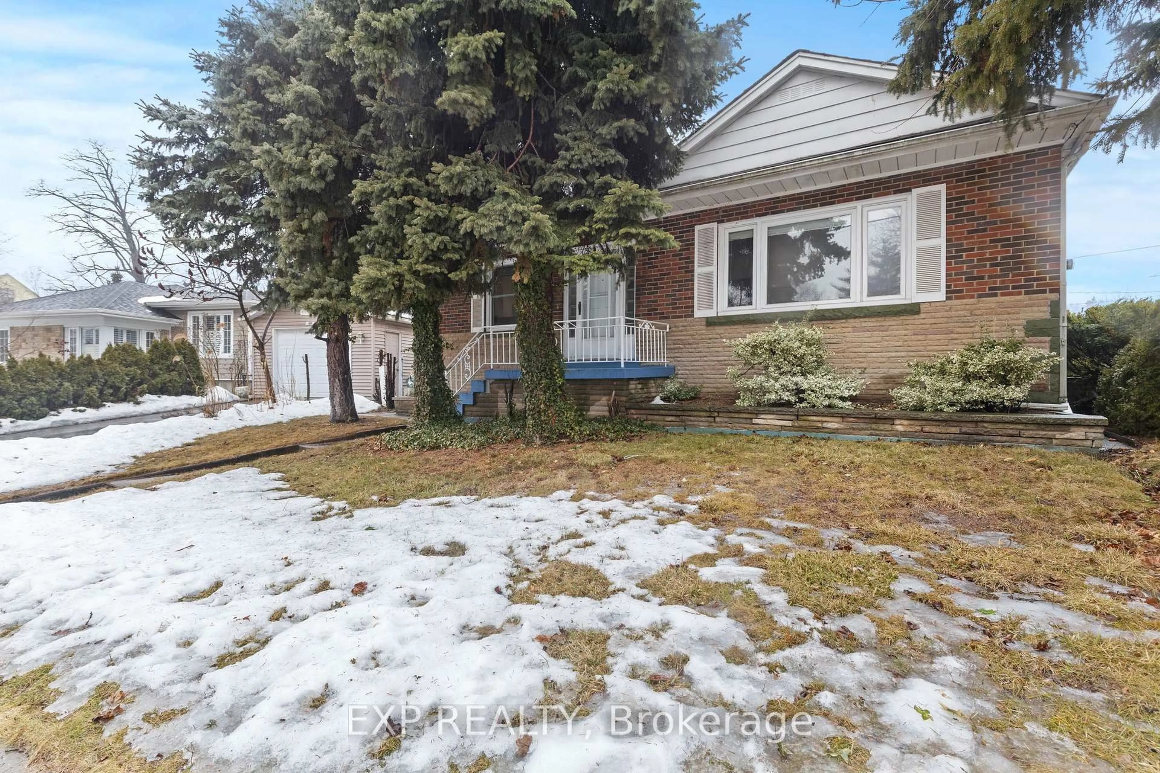 Home with brick exterior material, street for 292 Glenholme Ave, Hamilton Ontario L8K 3M3