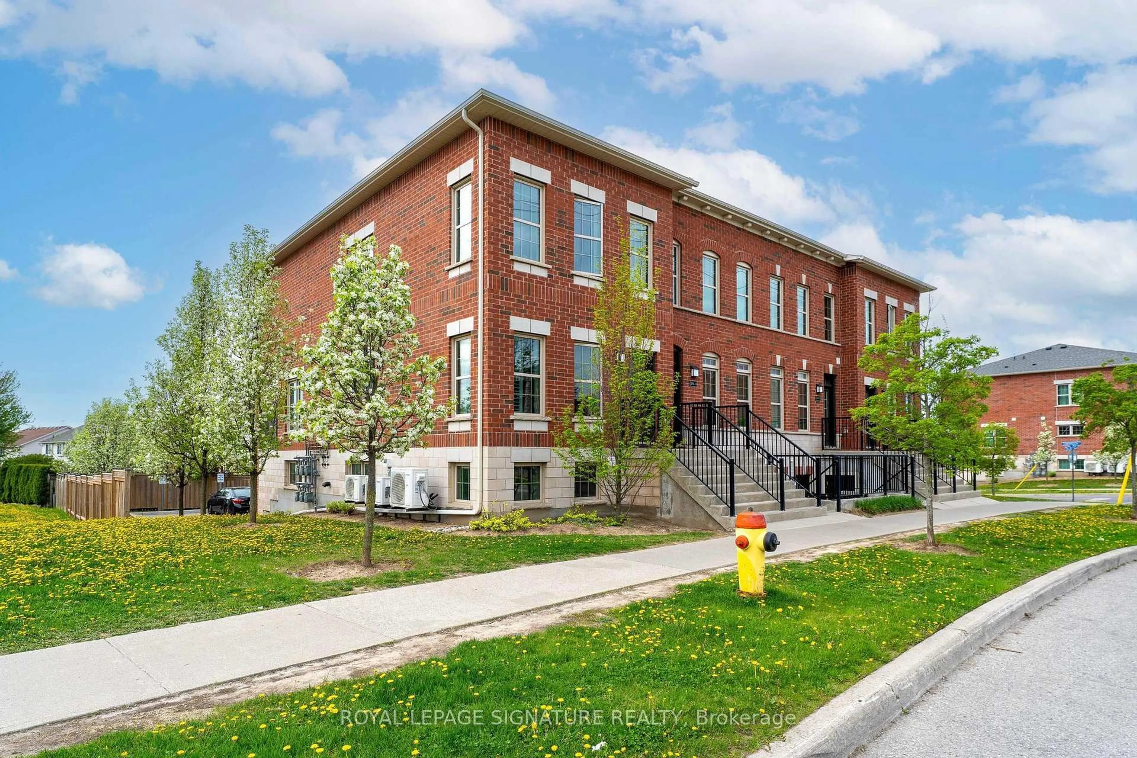 Home with brick exterior material, building for 275 Max Becker Dr #1, Kitchener Ontario N2E 4G2
