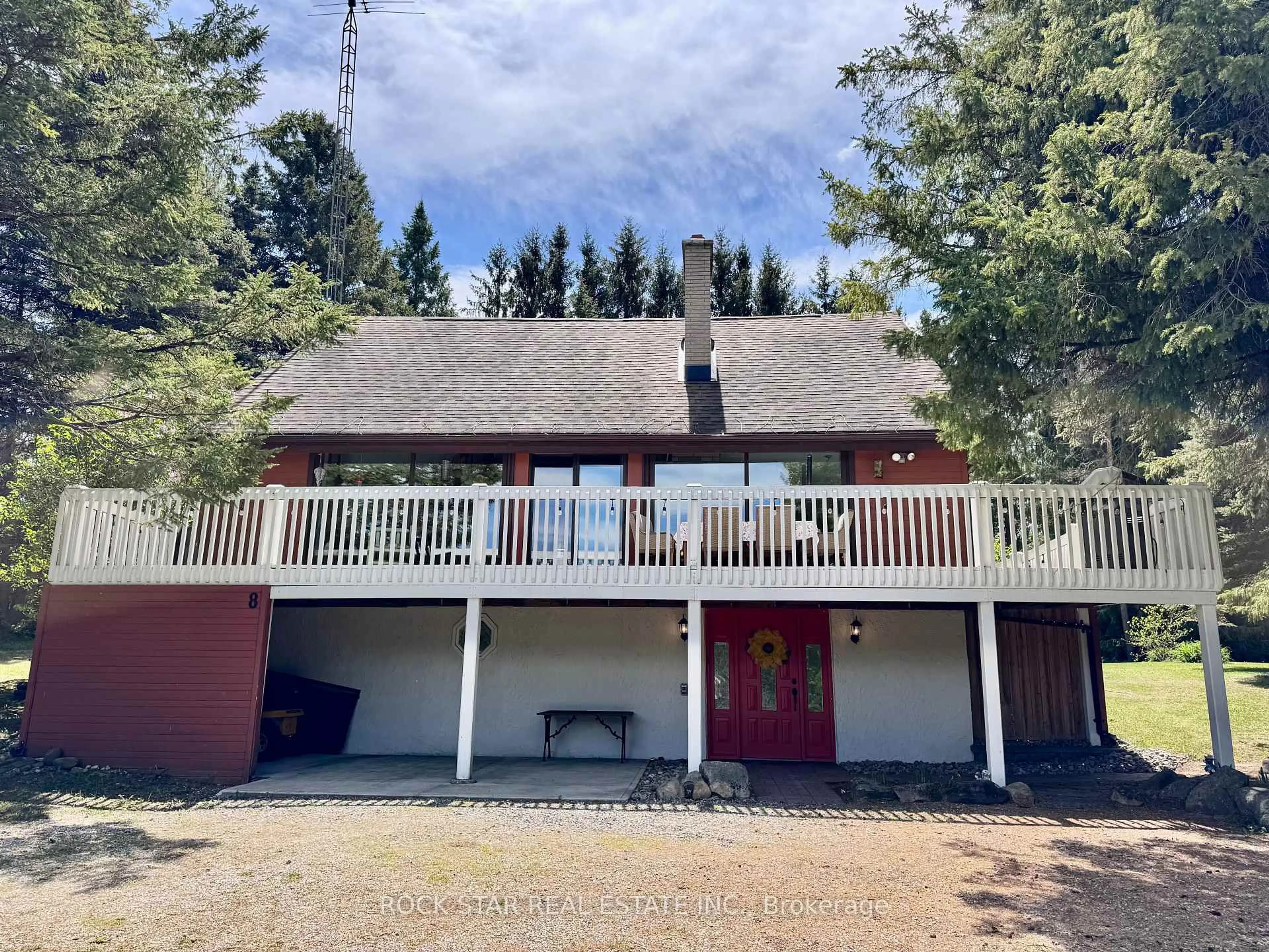 A pic from outside/outdoor area/front of a property/back of a property/a pic from drone, unknown for 8 Pine River Cres, Mulmur Ontario L9V 3H2