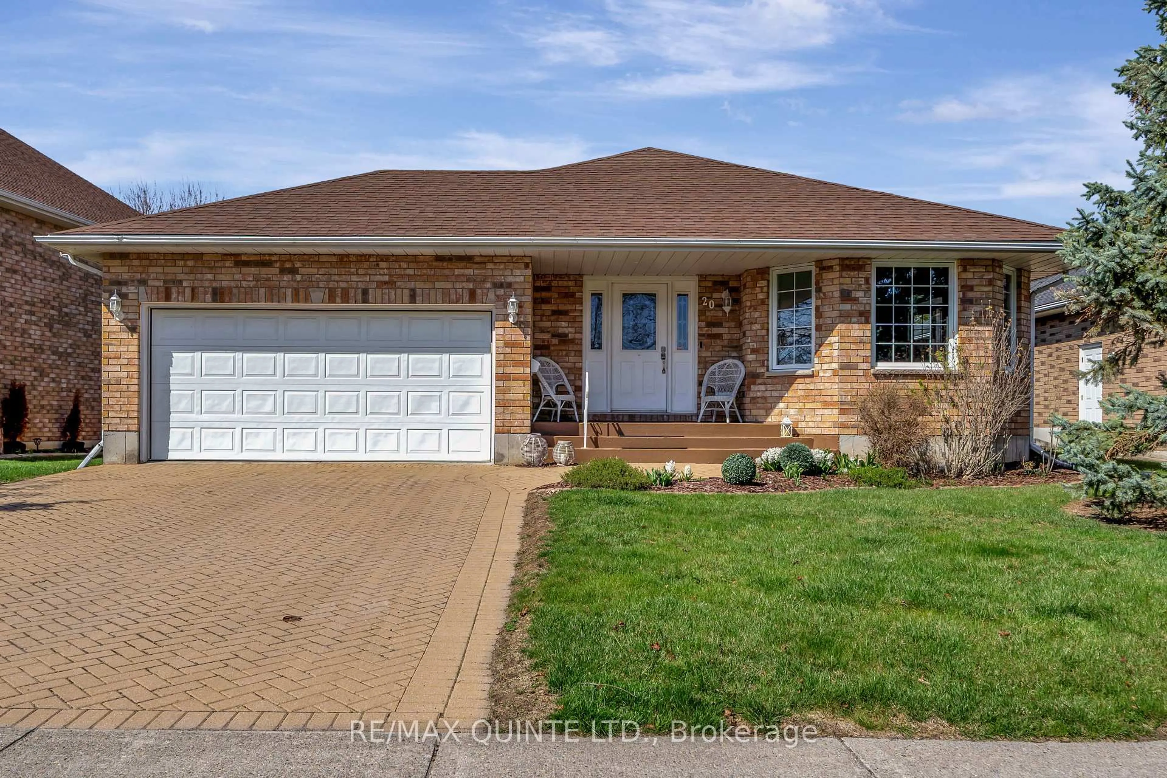 Home with brick exterior material, street for 20 Oak Ridge Blvd, Belleville Ontario K8N 5W1