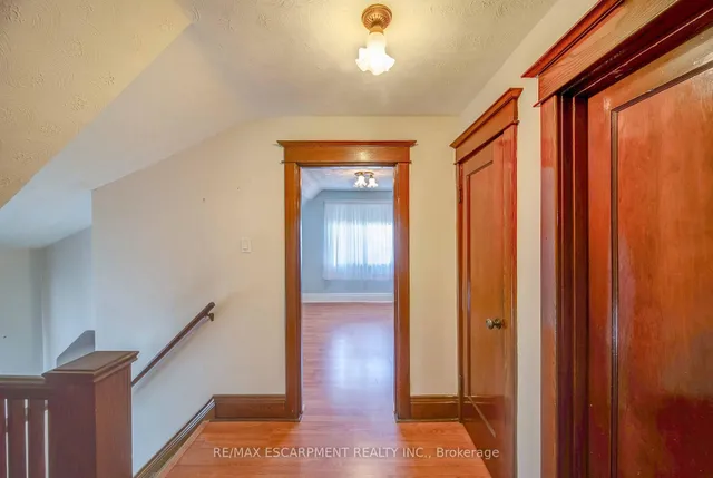 Additional property image - 101 Houghton Ave