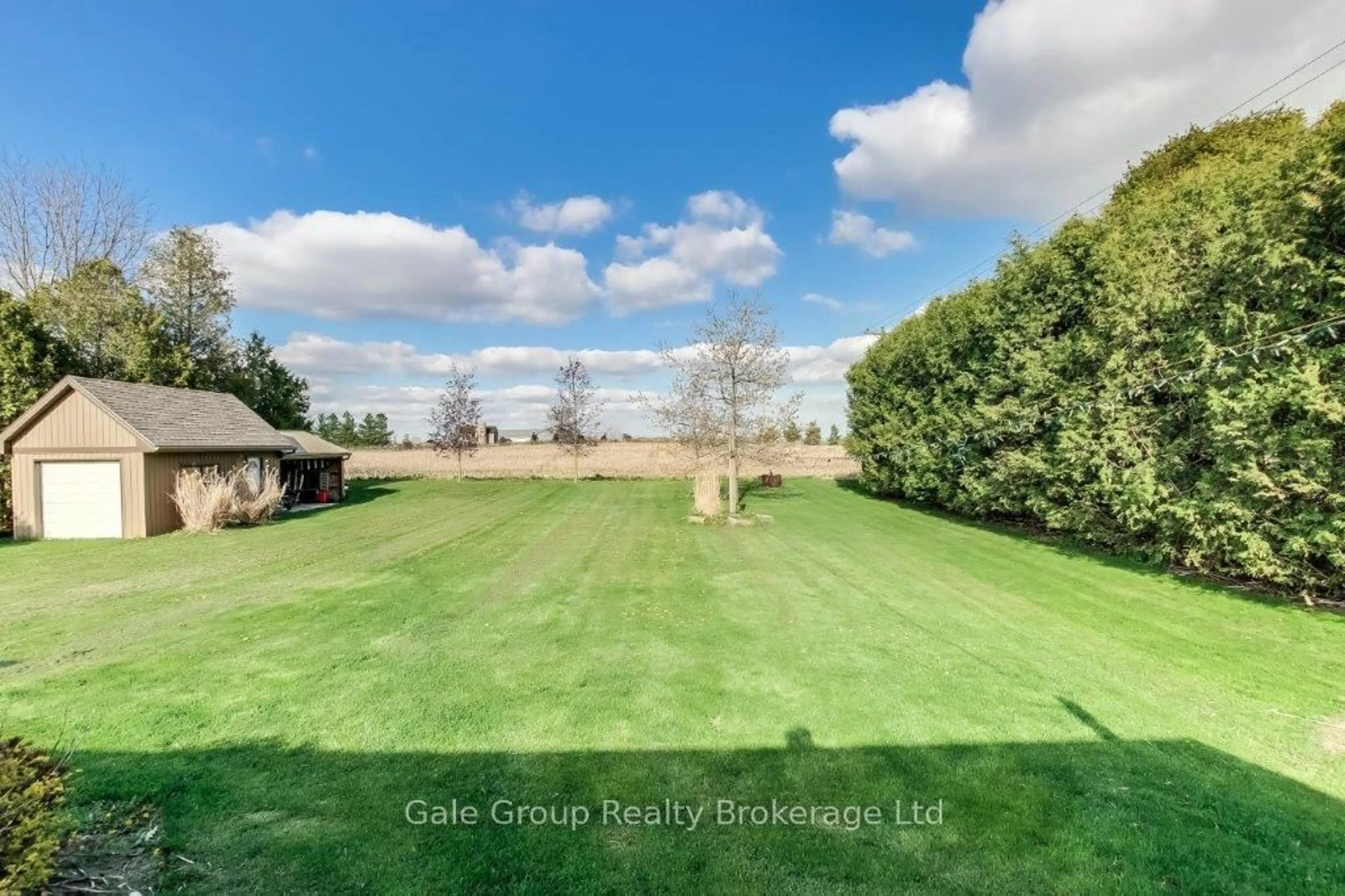 A pic from outside/outdoor area/front of a property/back of a property/a pic from drone, water/lake/river/ocean view for 19 Burgess St, Norwich Ontario N0J 1C0