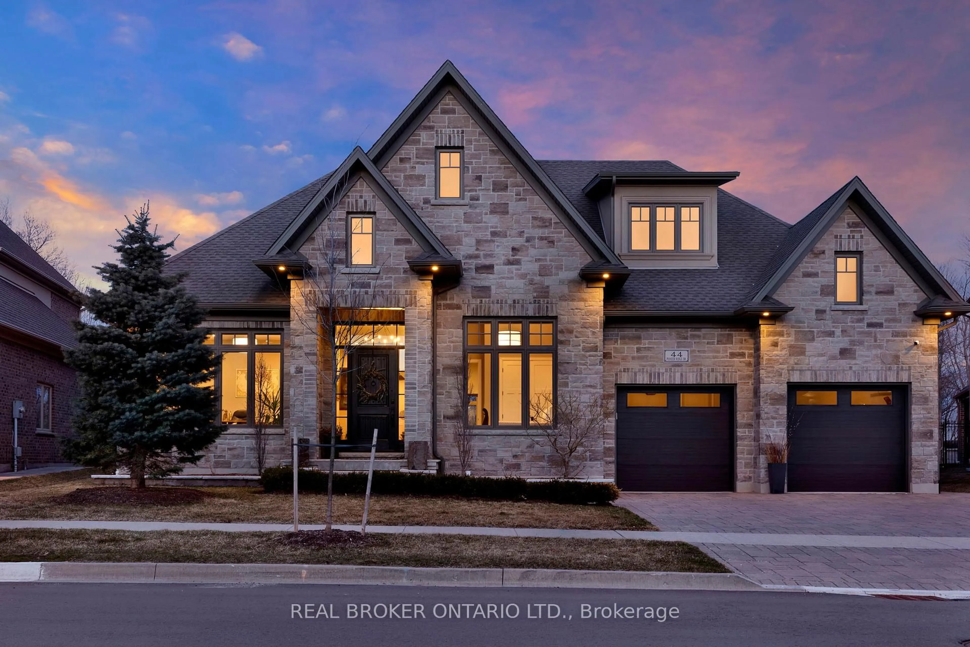 Home with brick exterior material, street for 44 Pioneer Ridge Dr, Kitchener Ontario N2P 0G6