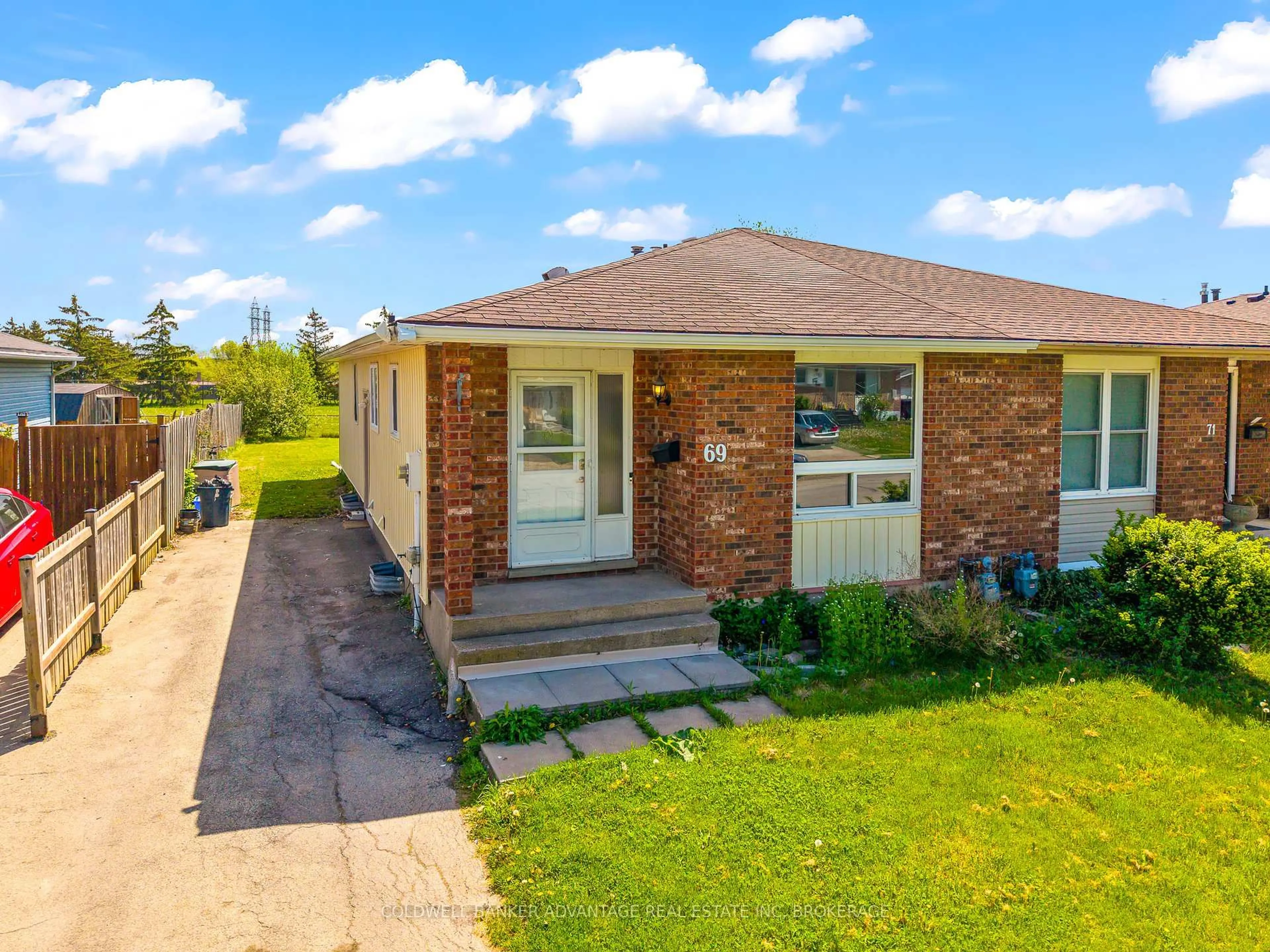 Home with brick exterior material, street for 69 Marc Blvd, Welland Ontario L3B 5V2