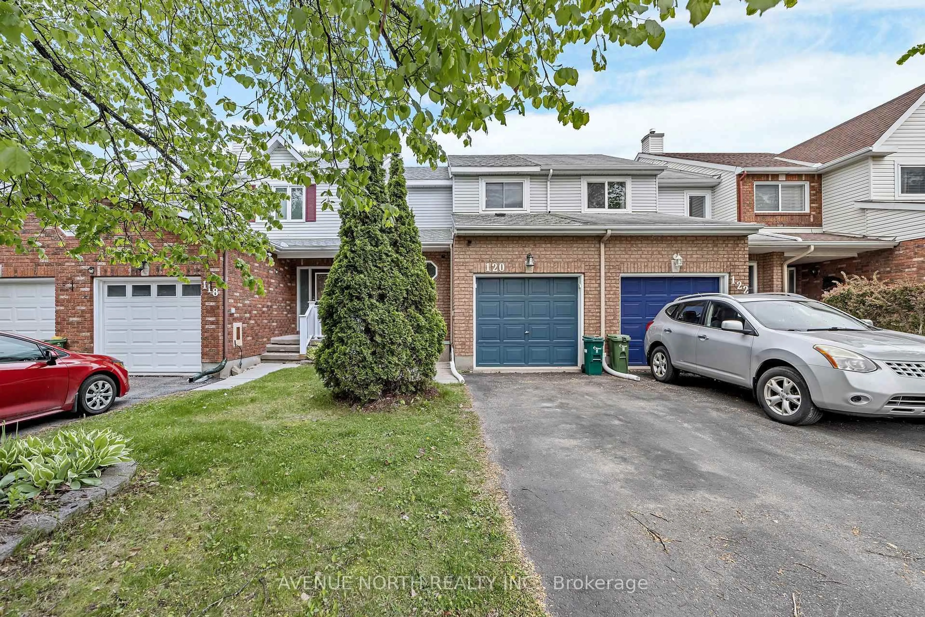 Home with brick exterior material, street for 120 Markland Cres, Ottawa Ontario K2G 5Z7