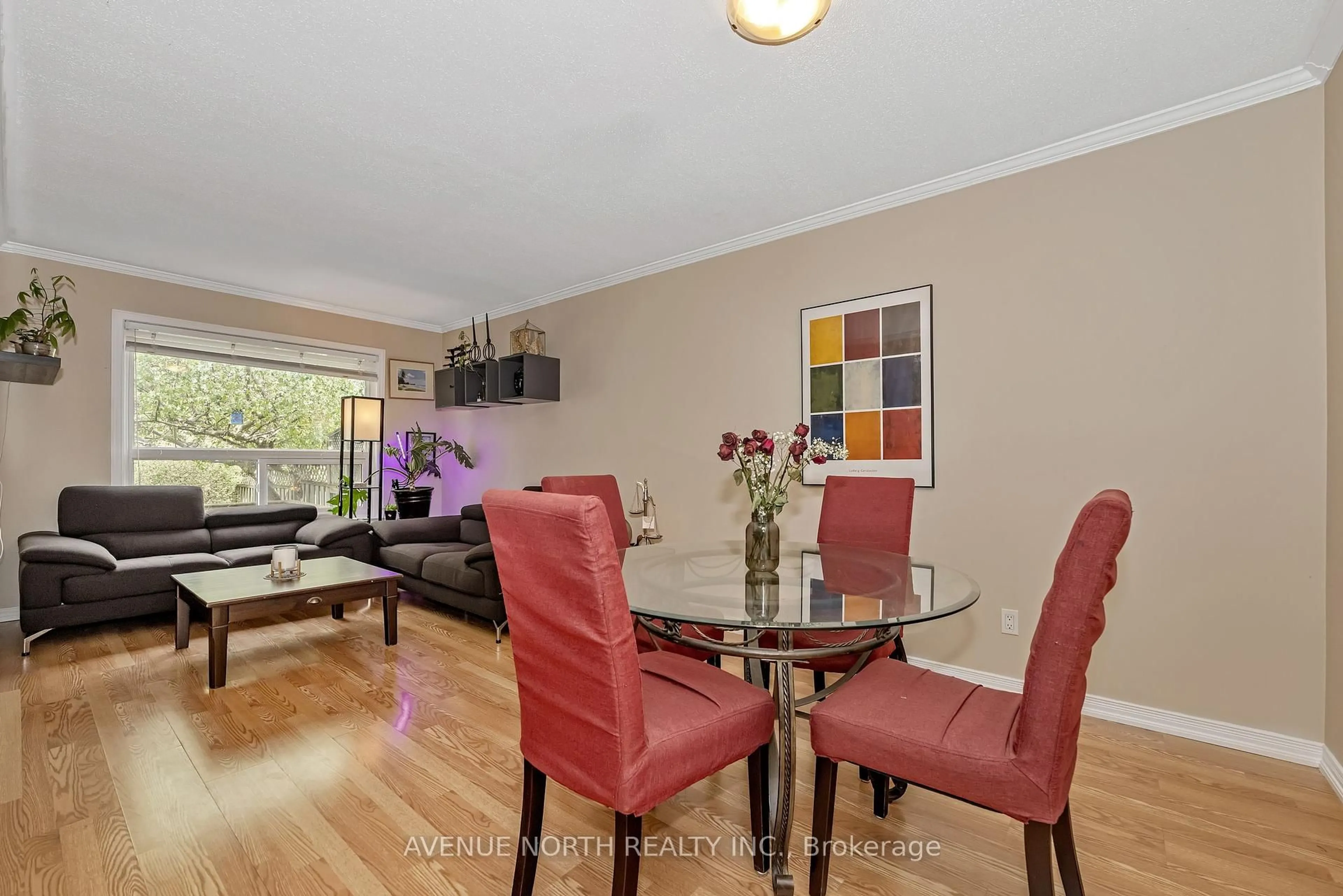 Dining room, wood/laminate floor for 120 Markland Cres, Ottawa Ontario K2G 5Z7