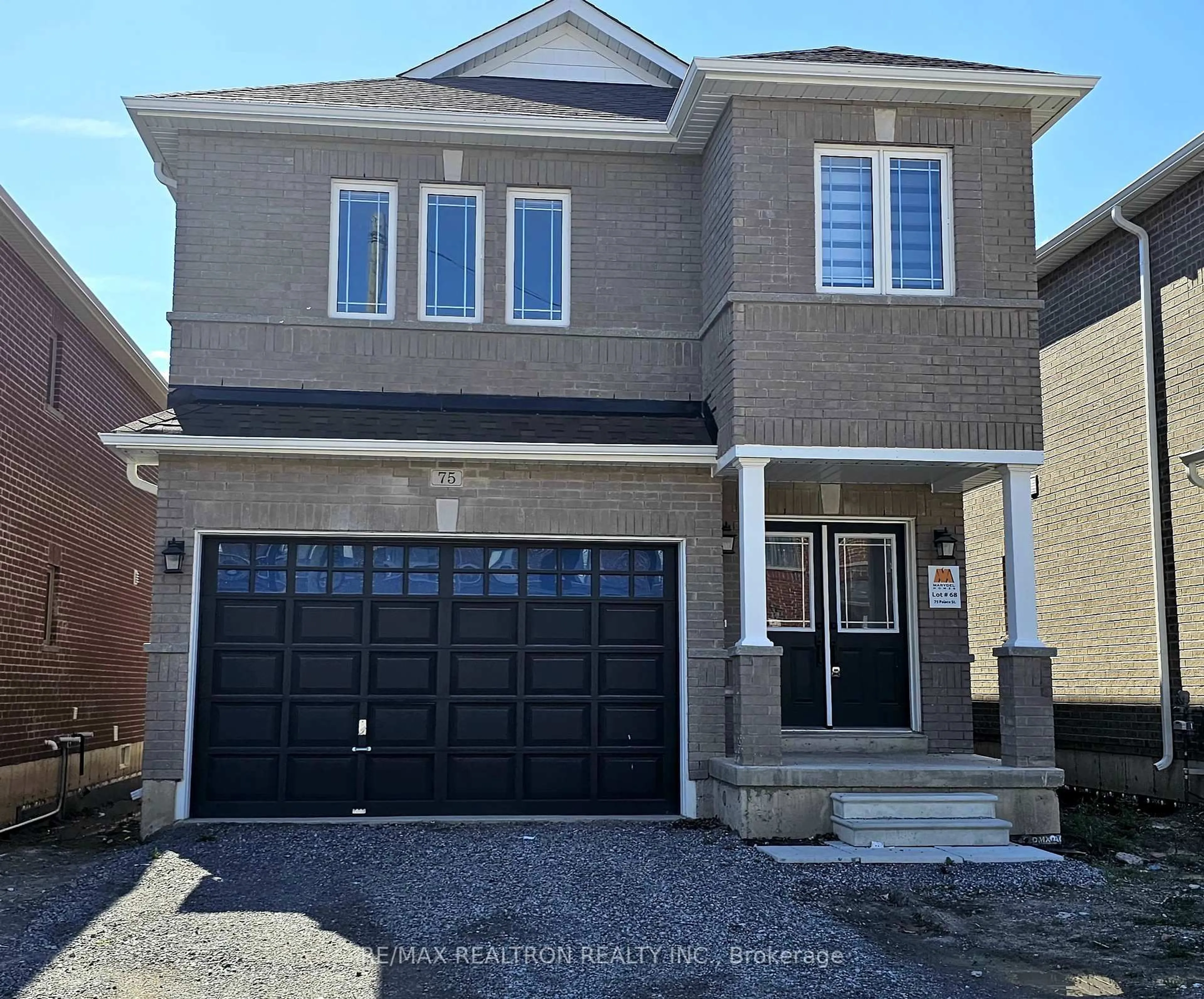 Home with brick exterior material, street for 75 PALACE St, Thorold Ontario L2V 0N2