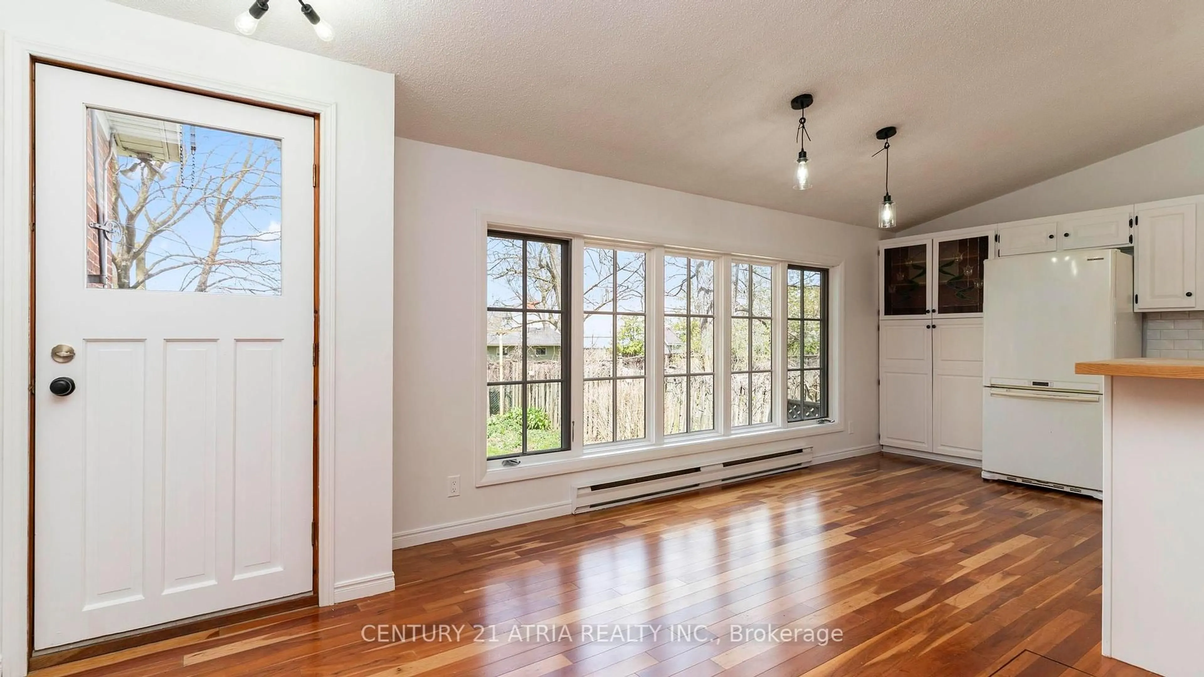 Unknown for 130 Wellington St, St. Marys Ontario N4X 1A6