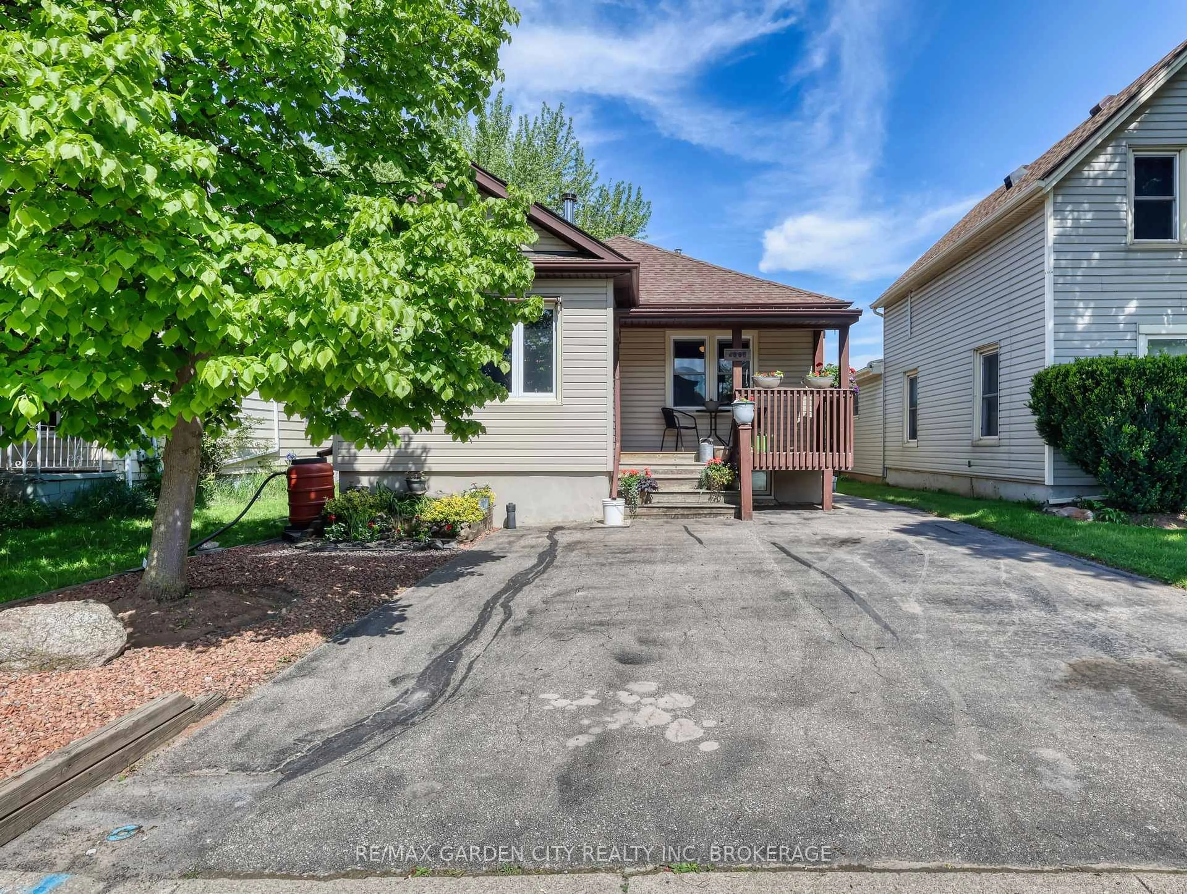 Unknown for 4395 Ontario St, Lincoln Ontario L0R 1B0